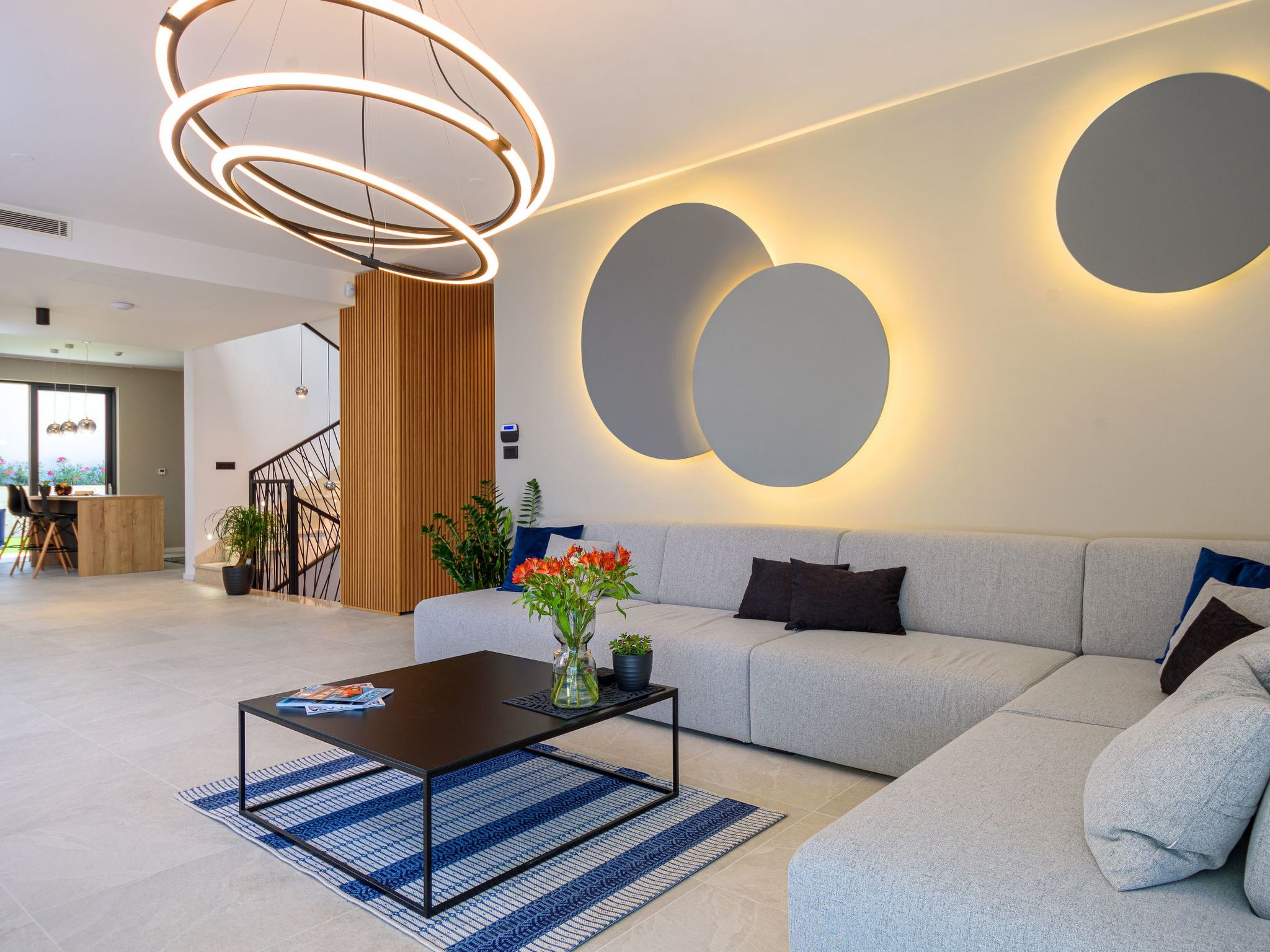 Luxuriöse Villa mit Infinity-Außenpool-Image-tags.info