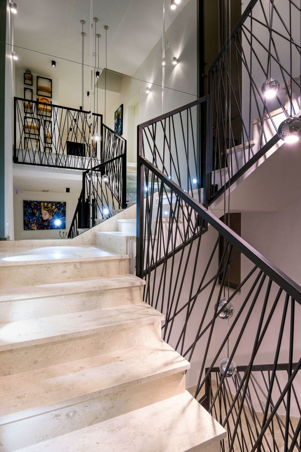 Luxuriöse Villa mit Infinity-Außenpool-Image-tags.info