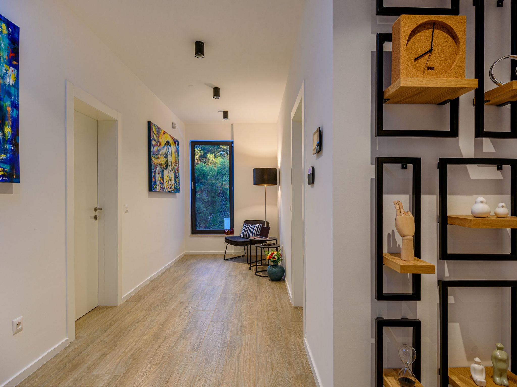 Luxuriöse Villa mit Infinity-Außenpool-Image-tags.info