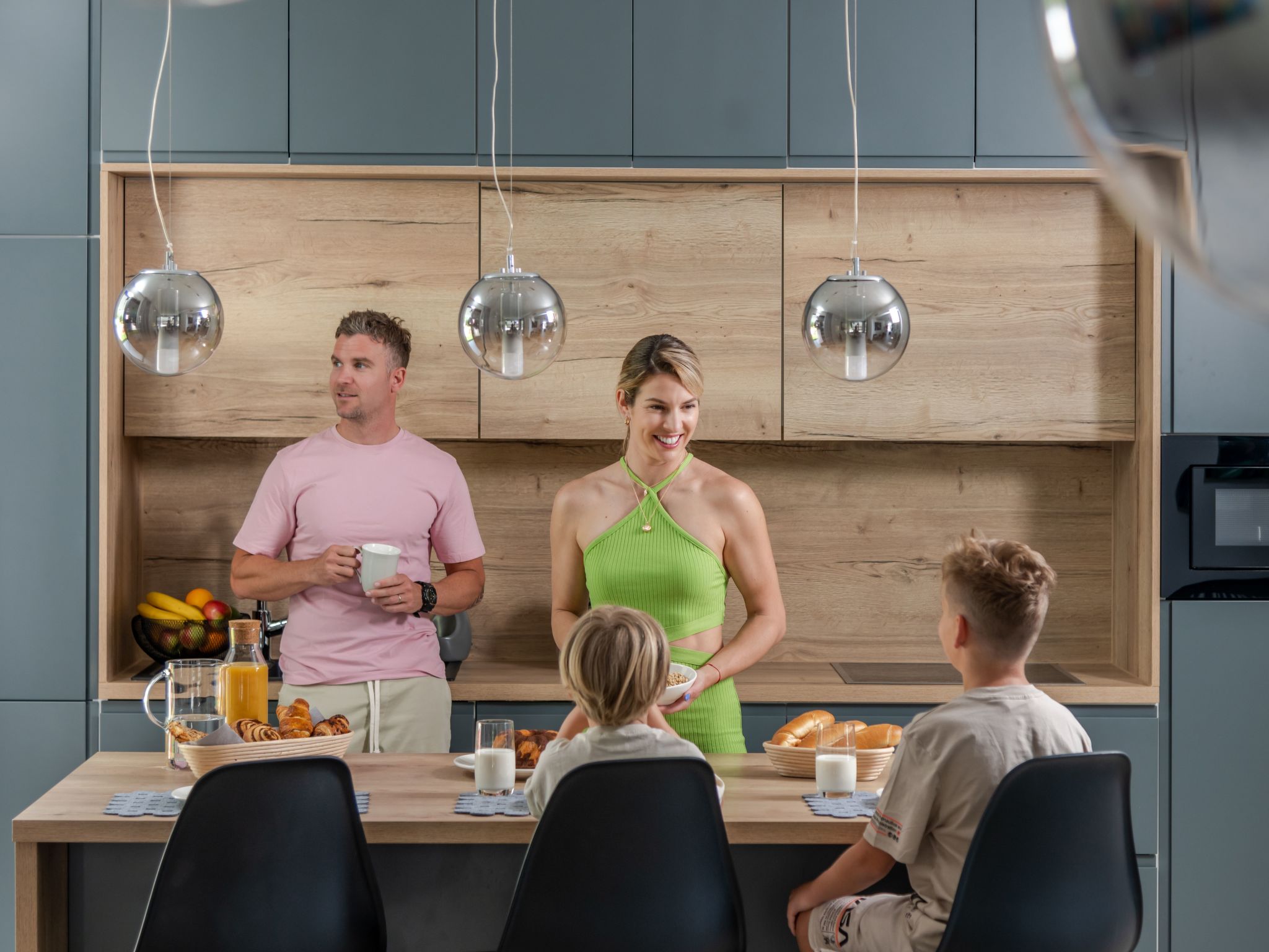 Luxuriöse Villa mit Infinity-Außenpool-Image-tags.info