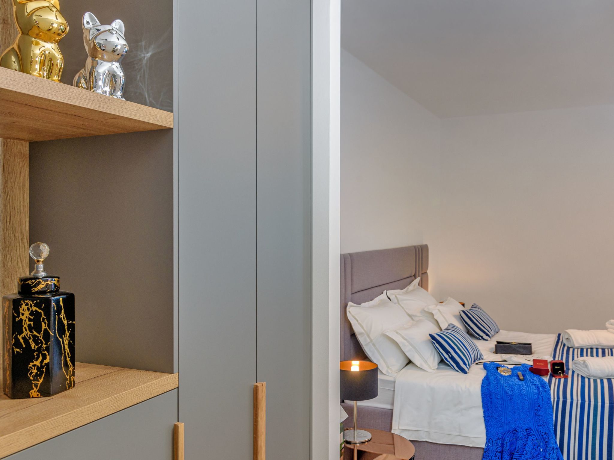 Luxuriöse Villa mit Infinity-Außenpool-Image-tags.info