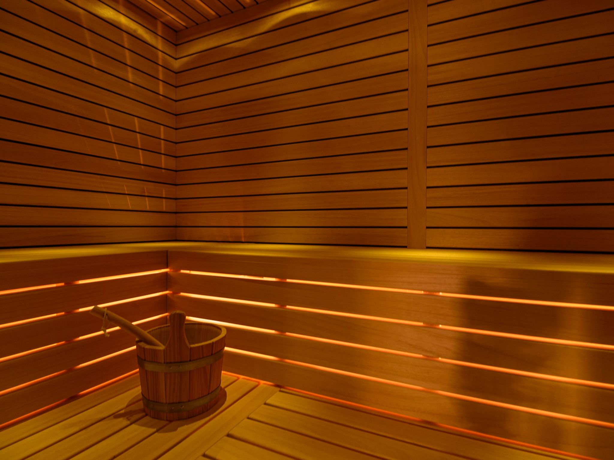 Luxuriöse Villa mit Infinity-Außenpool-Image-tags.info