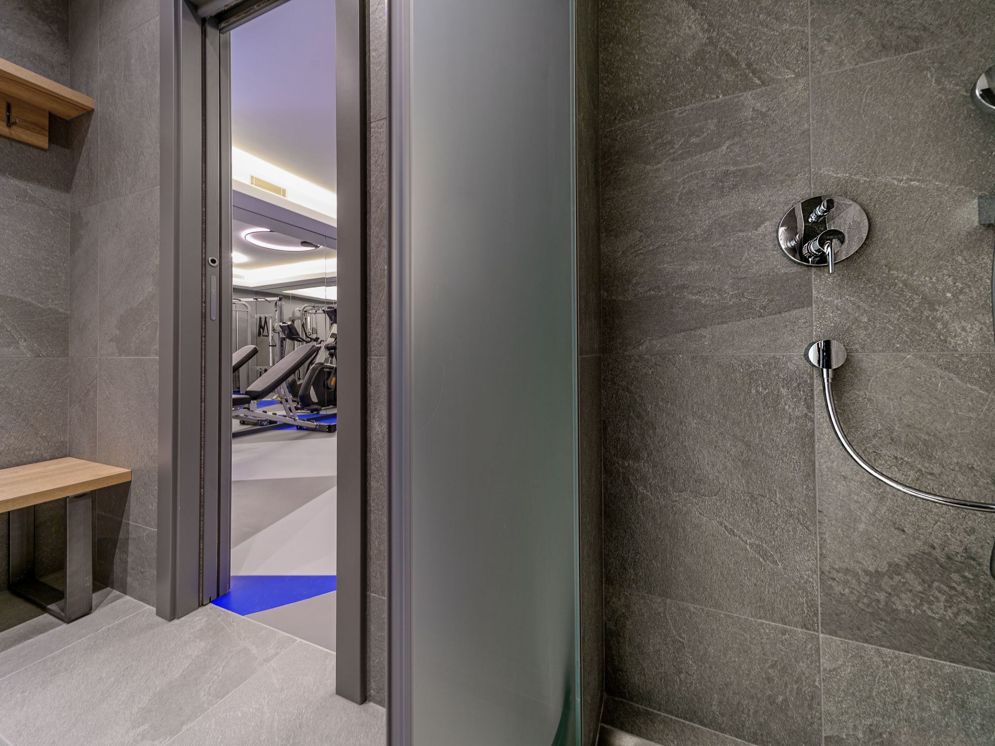 Luxuriöse Villa mit Infinity-Außenpool-Image-tags.info