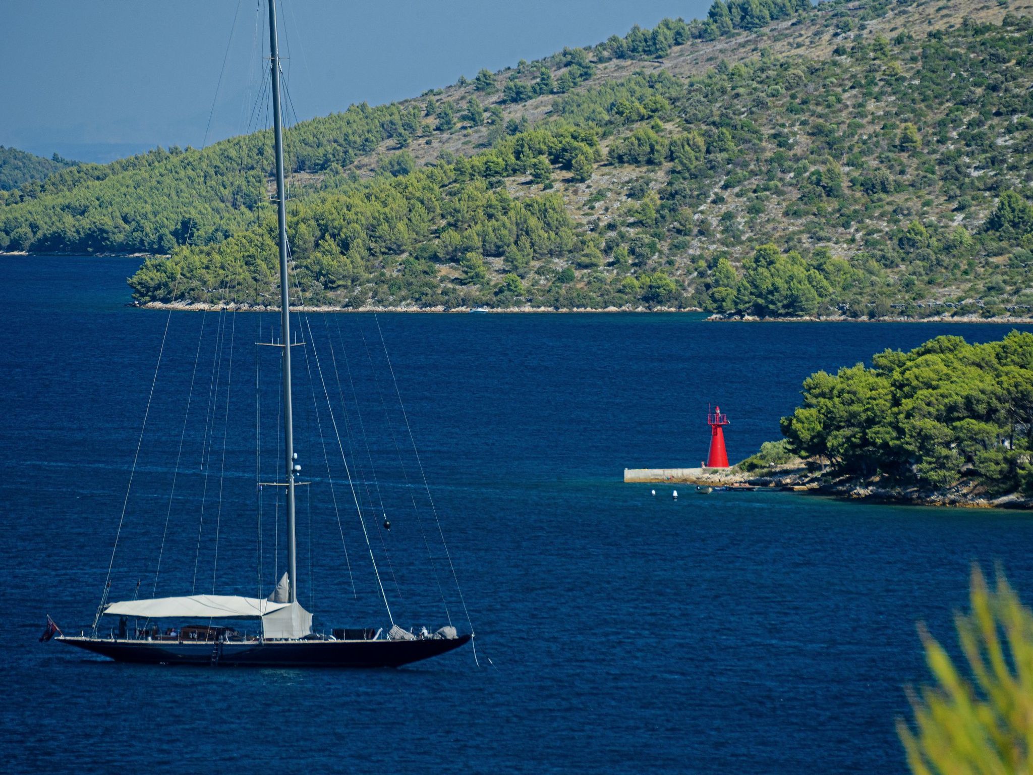 Luxuriöse Villa mit Infinity-Außenpool-Image-tags.info