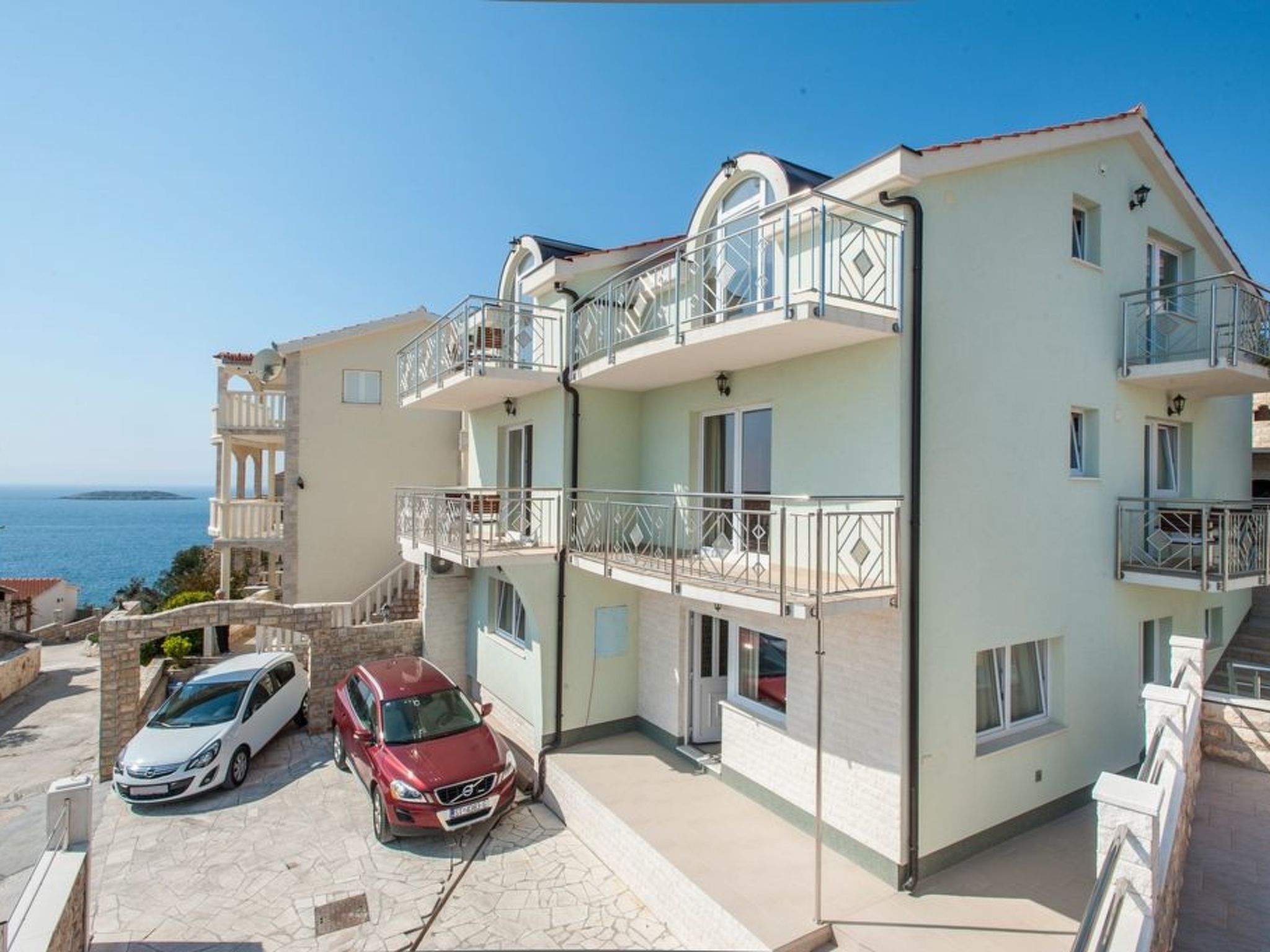 Villa "Villa Katy" mit Garten, Grill und Terrasse