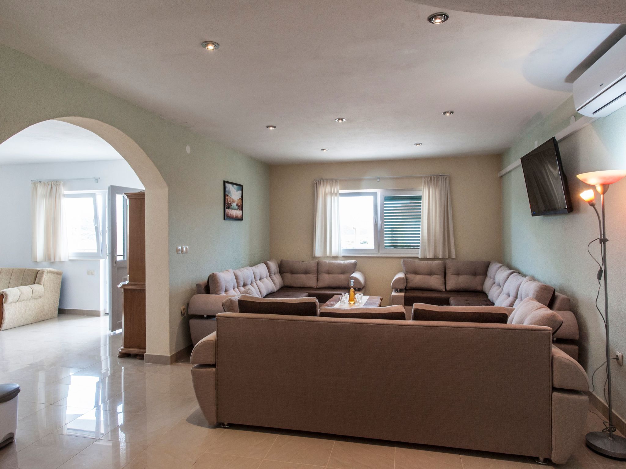 Villa "Villa Katy" mit Garten, Grill und Terrasse-Image-tags.info