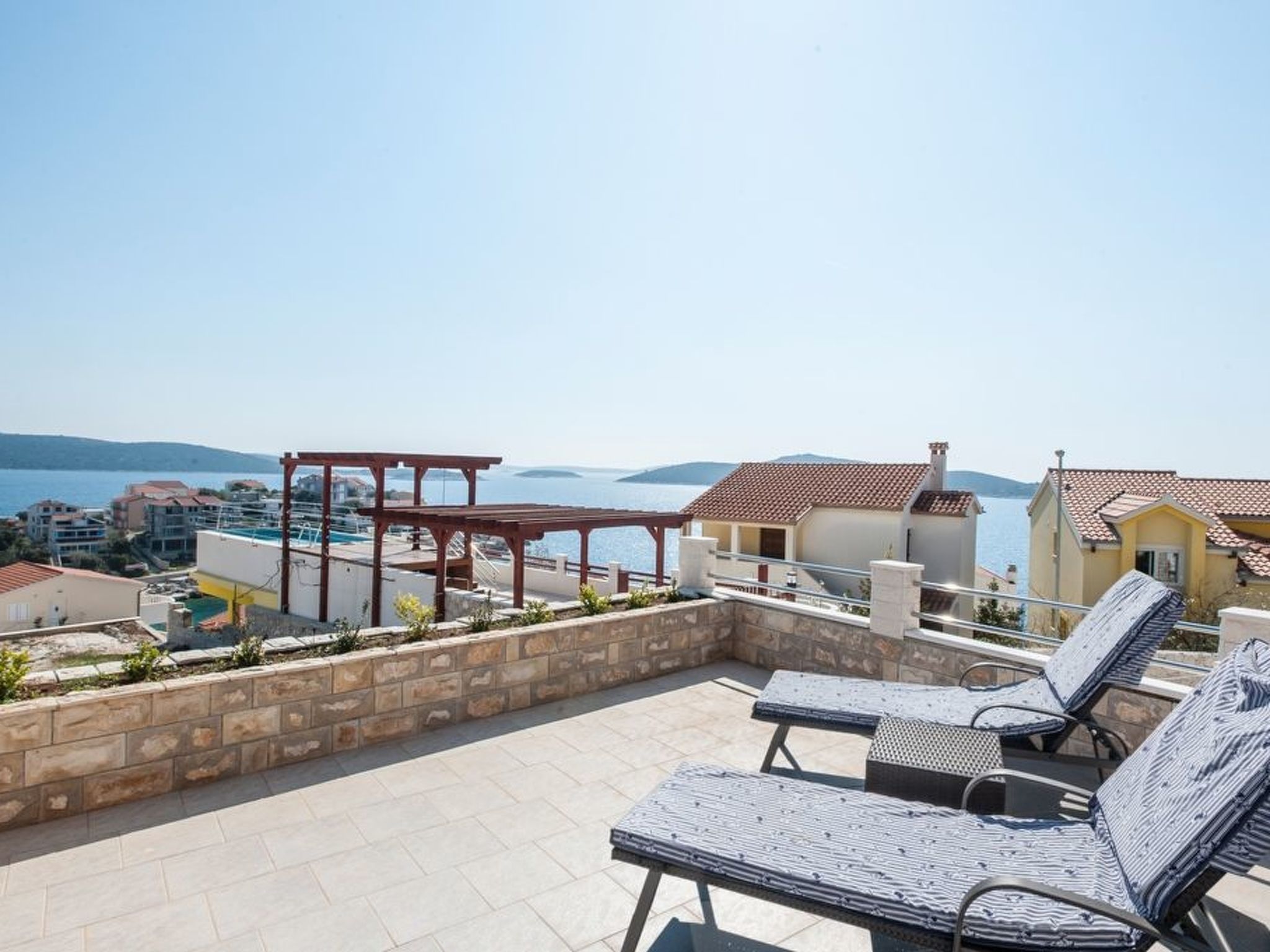 Villa "Villa Katy" mit Garten, Grill und Terrasse-Image-tags.info