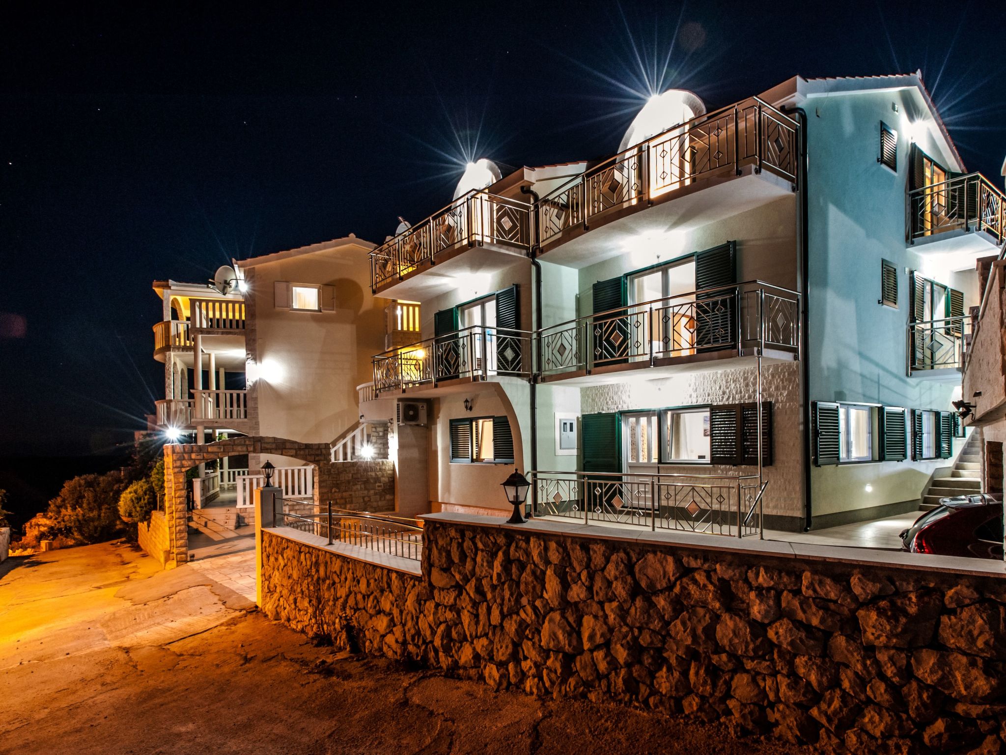 Villa "Villa Katy" mit Garten, Grill und Terrasse-Image-tags.info