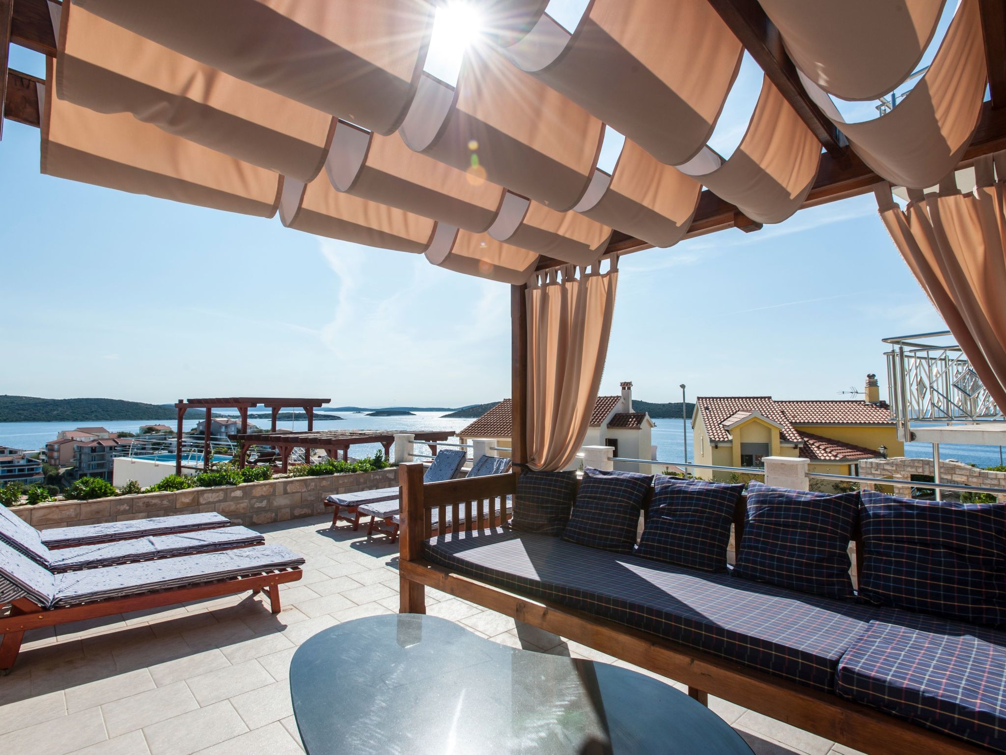 Villa "Villa Katy" mit Garten, Grill und Terrasse-Image-tags.info