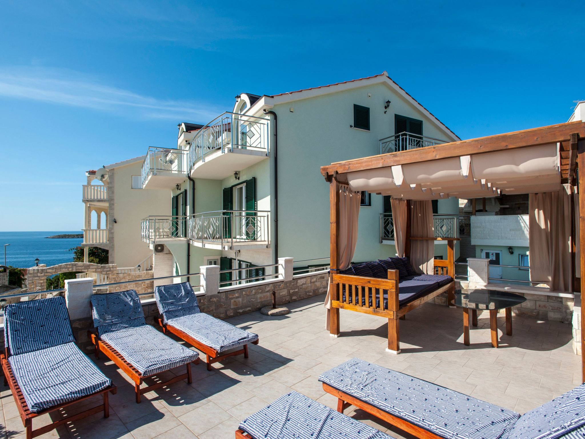 Villa "Villa Katy" mit Garten, Grill und Terrasse-Image-tags.info