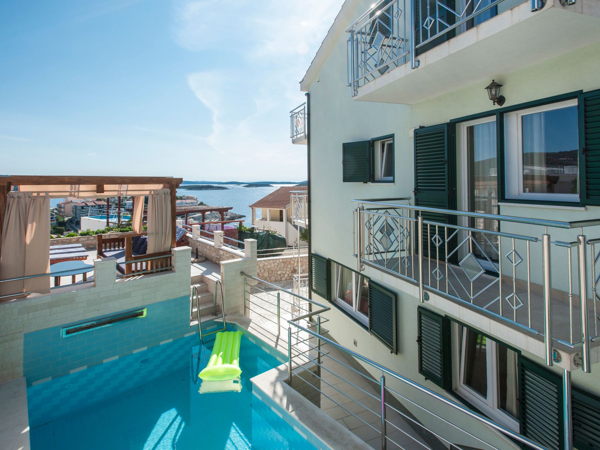 Villa "Villa Katy" mit Garten, Grill und Terrasse-Image-tags.info