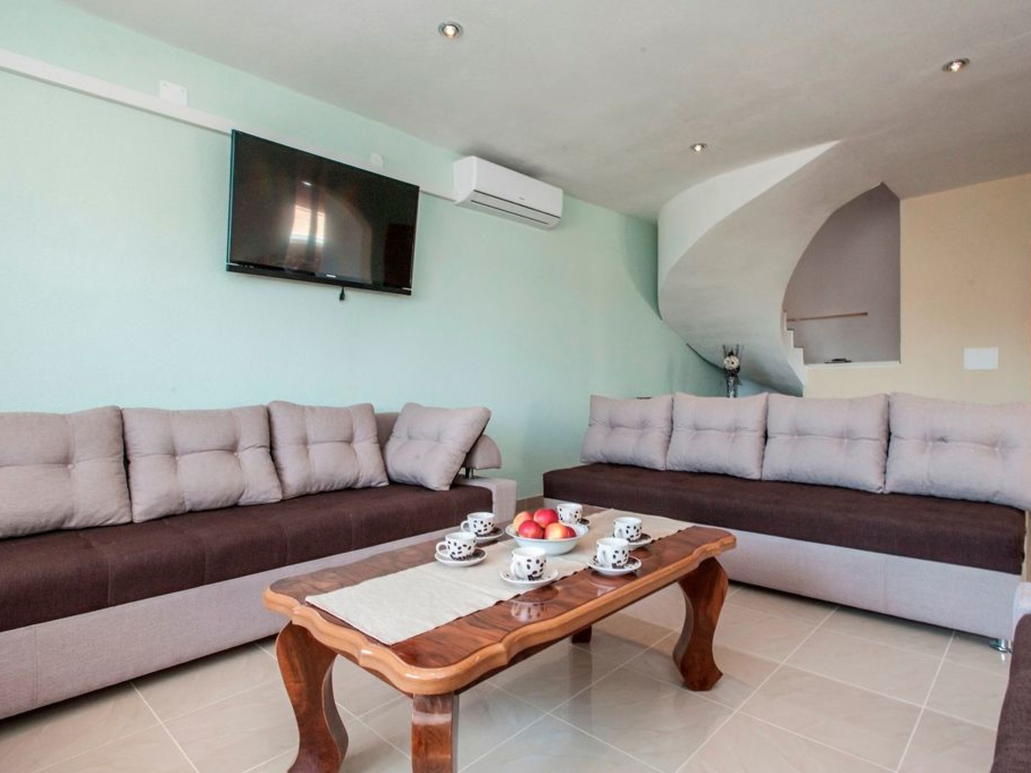 Villa "Villa Katy" mit Garten, Grill und Terrasse-Image-tags.info