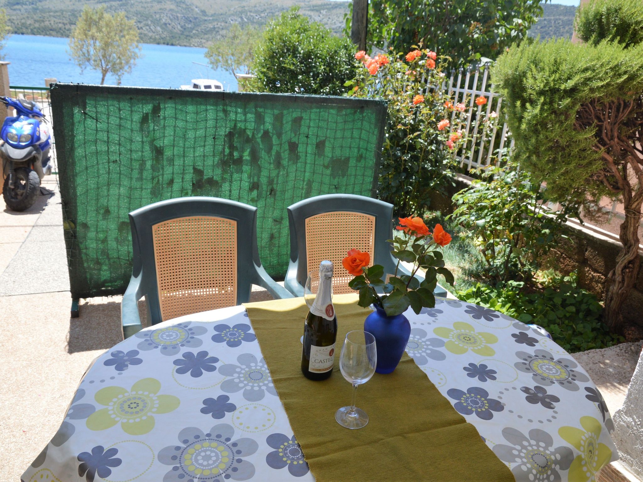 Wohnung in Poljica mit Garten und Terrasse-Image-tags.info