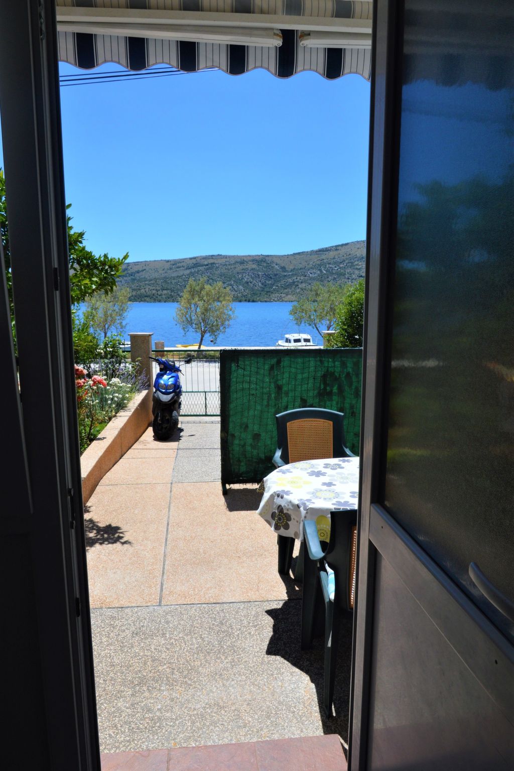 Wohnung in Poljica mit Garten und Terrasse-Image-tags.info