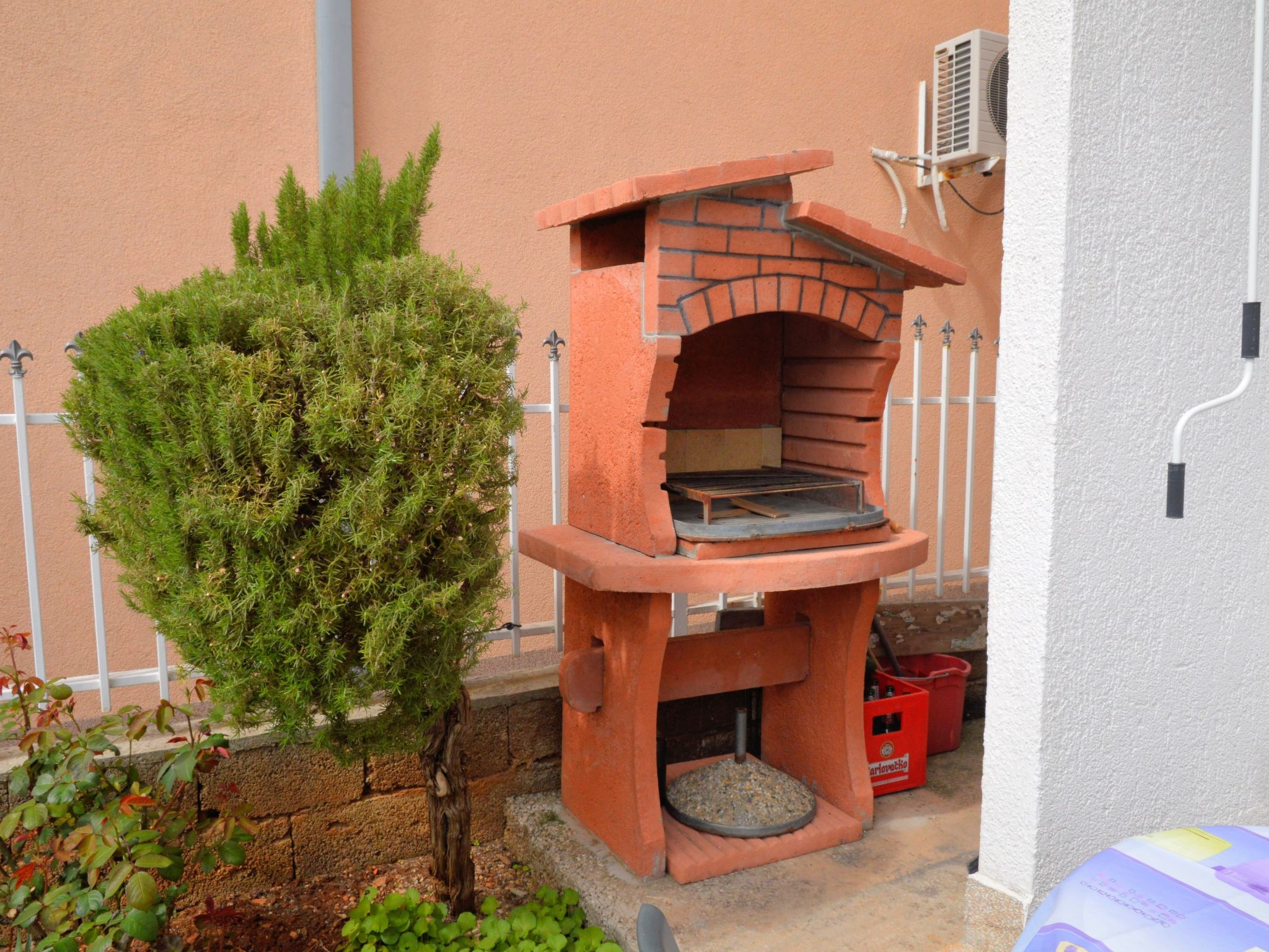 Wohnung in Poljica mit Garten und Terrasse-Image-tags.info