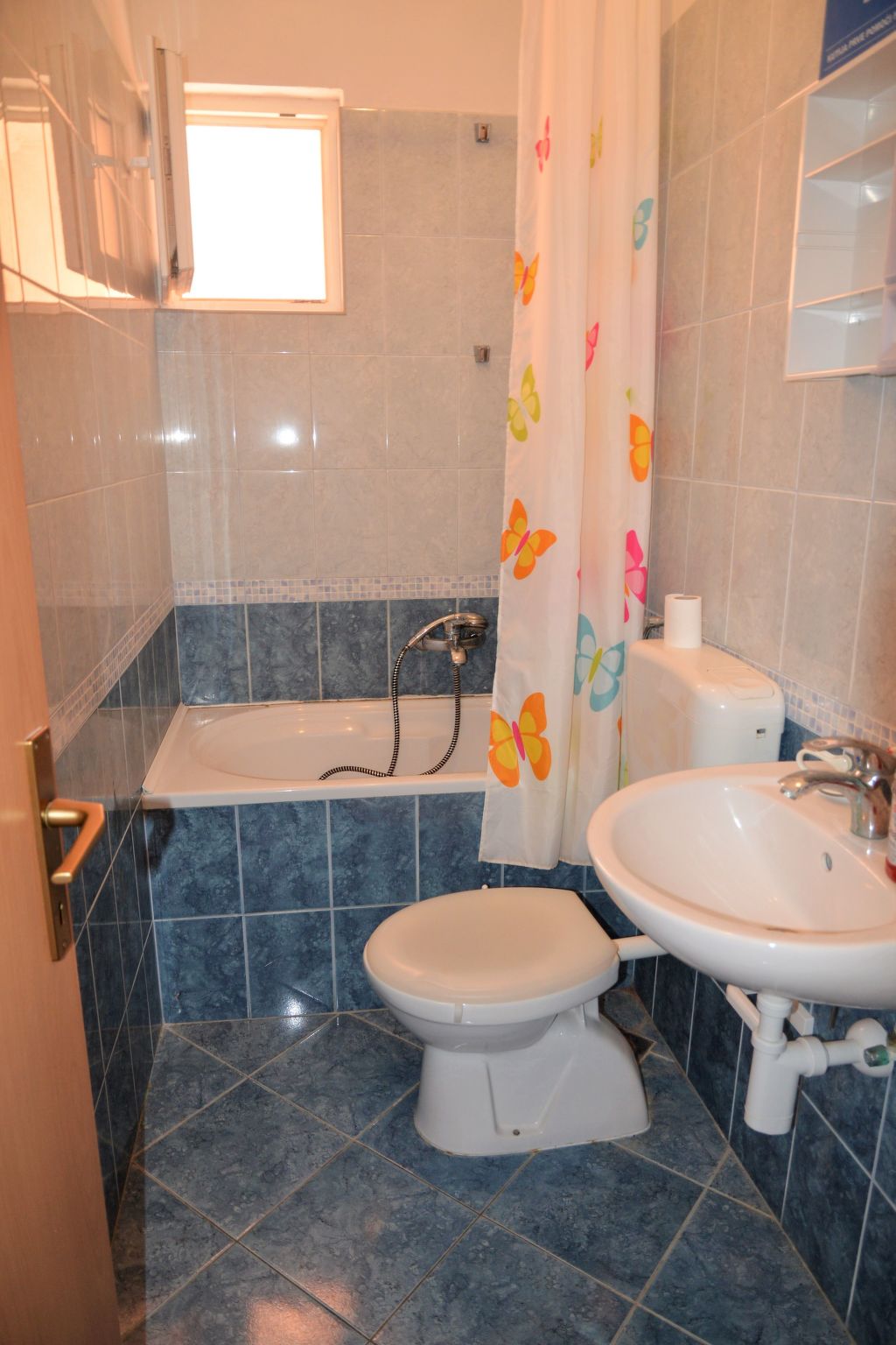 Wohnung in Poljica mit Garten und Terrasse-Image-tags.info