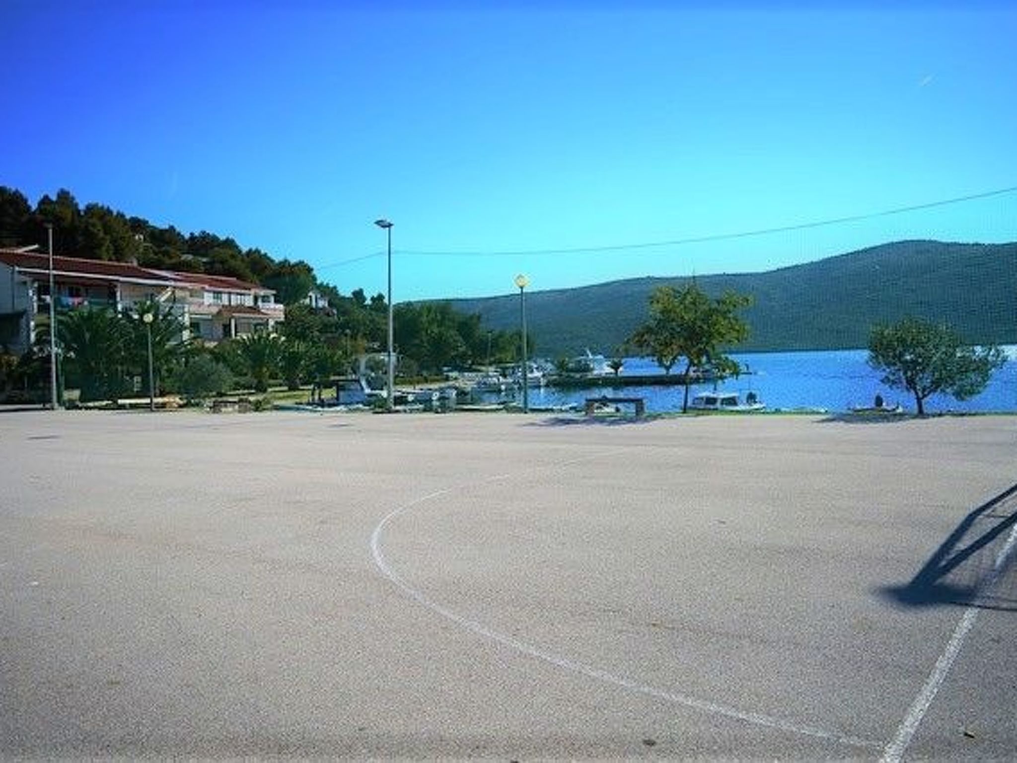 Wohnung in Poljica mit Garten und Terrasse-Image-tags.info