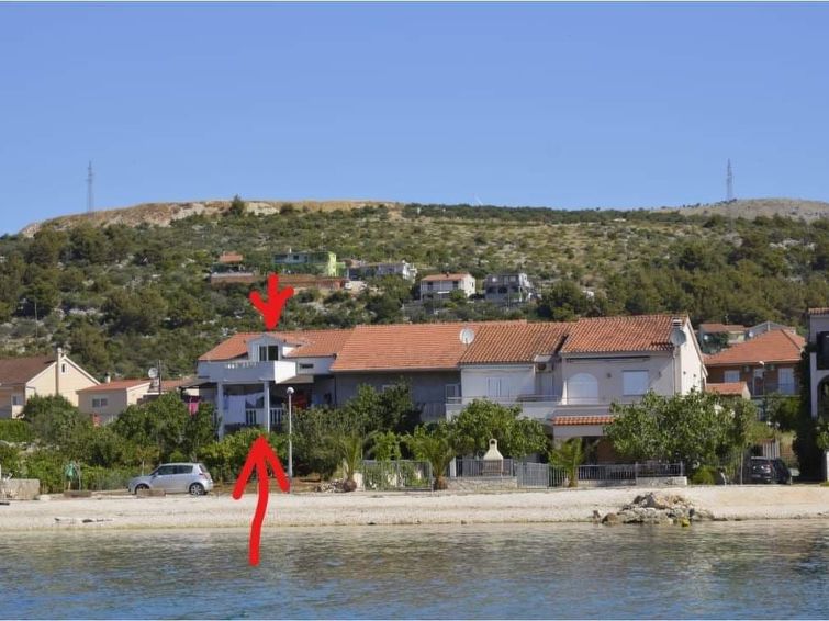 Erdgeschosswohnung, erste Reihe vom Meer