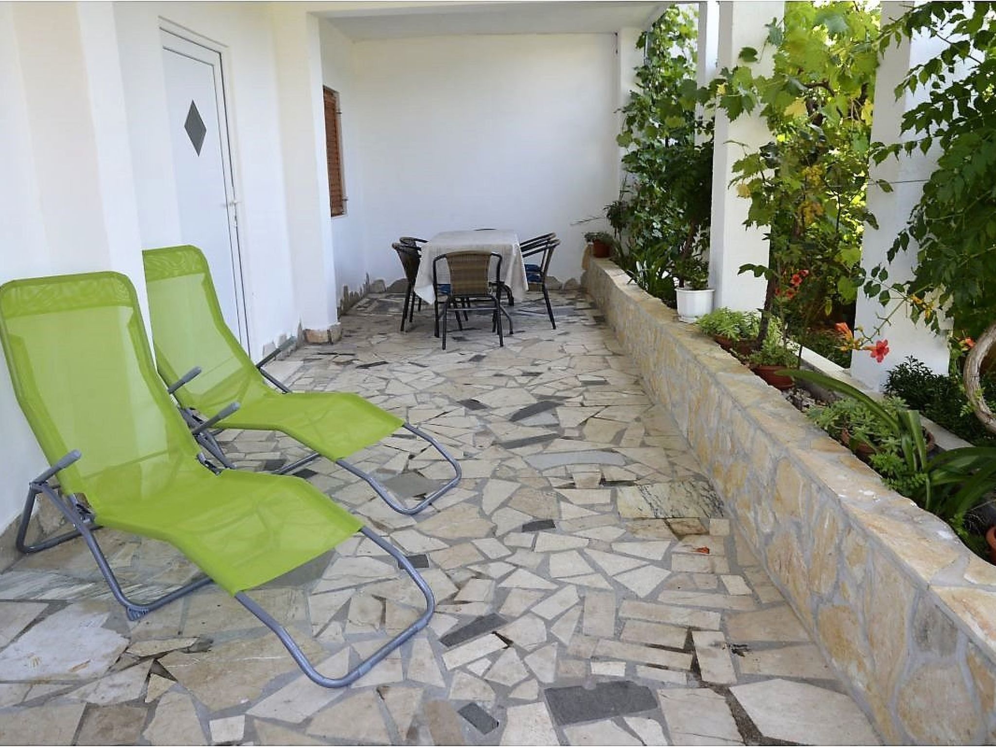 Erdgeschosswohnung, erste Reihe vom Meer