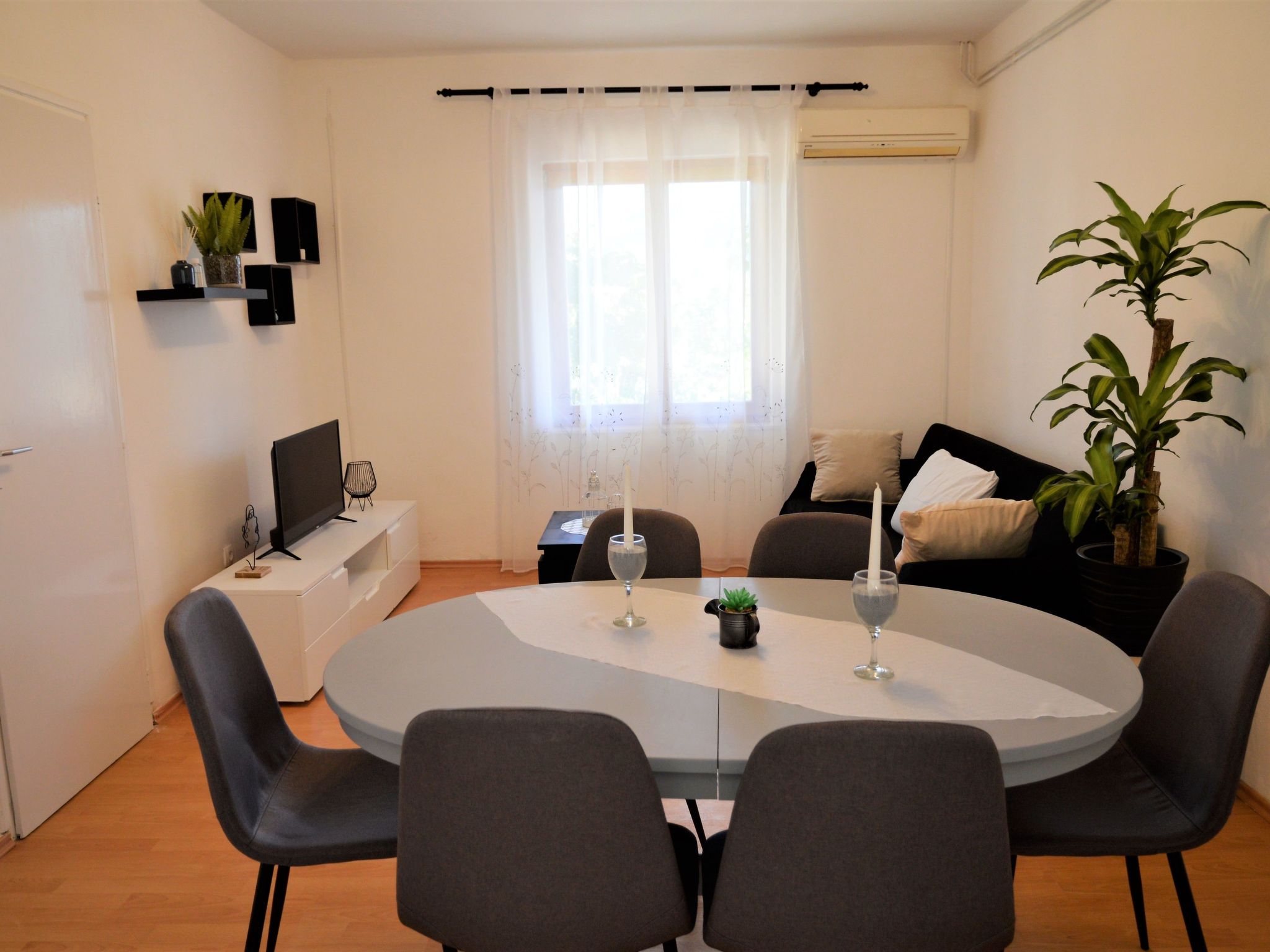 Erdgeschosswohnung, erste Reihe vom Meer-Image-tags.info