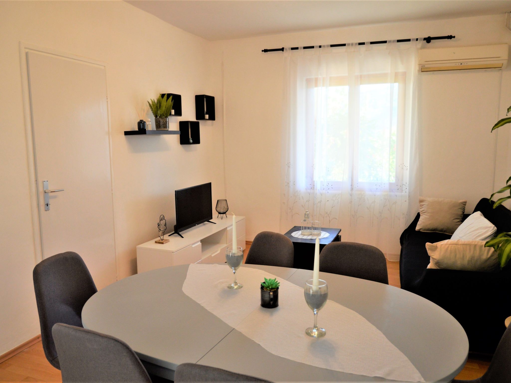 Erdgeschosswohnung, erste Reihe vom Meer-Image-tags.info