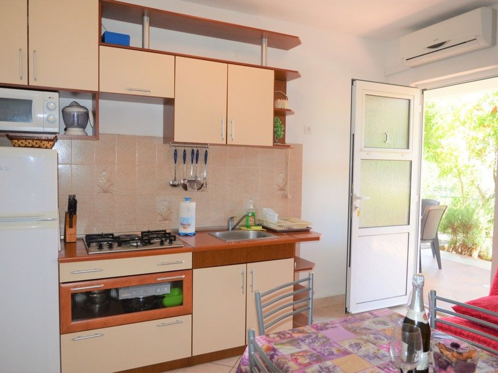 In Poljica mit privatem Parkplatz-Image-tags.info