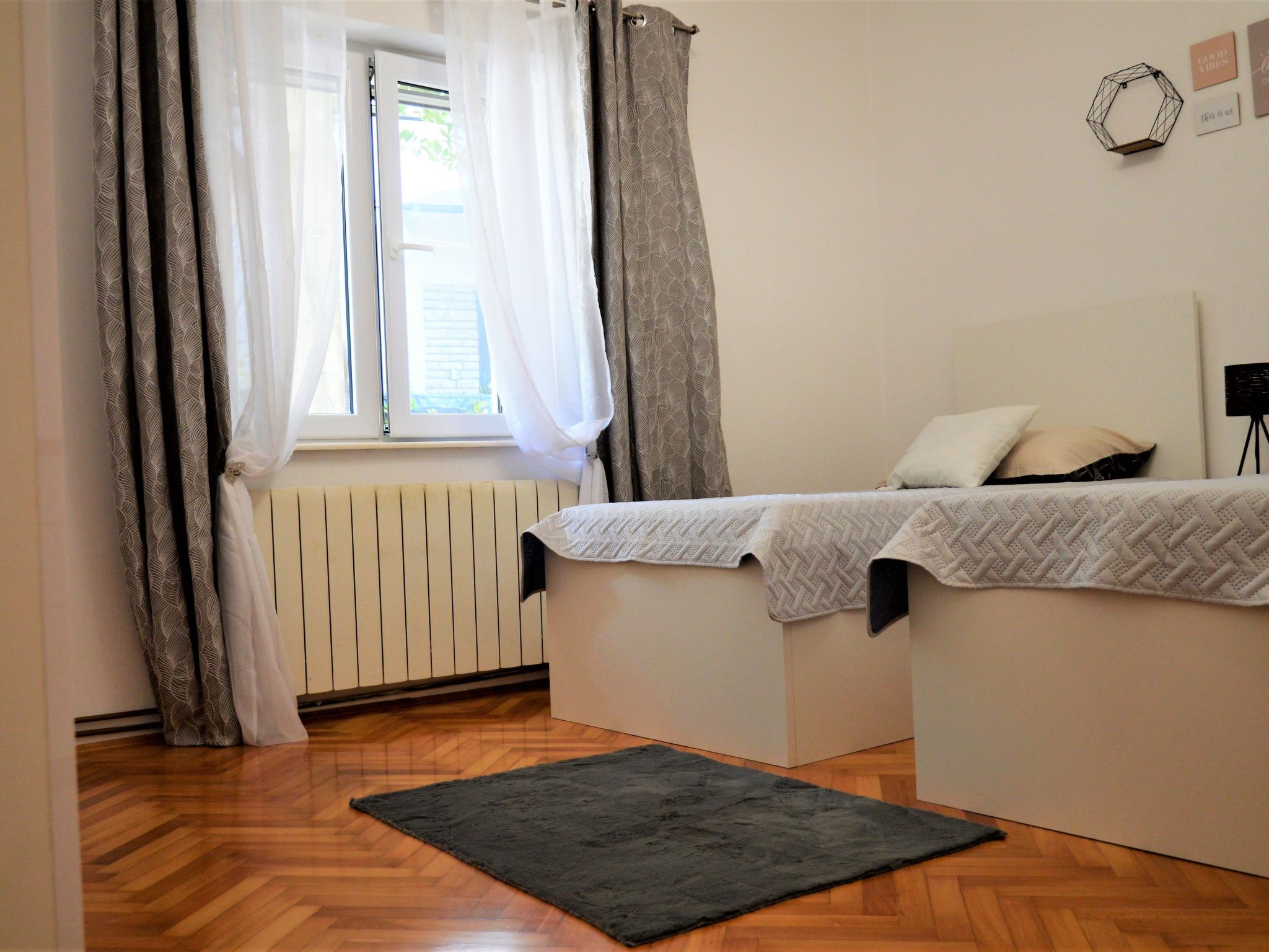 Wohnung mit Balkon-Image-tags.info