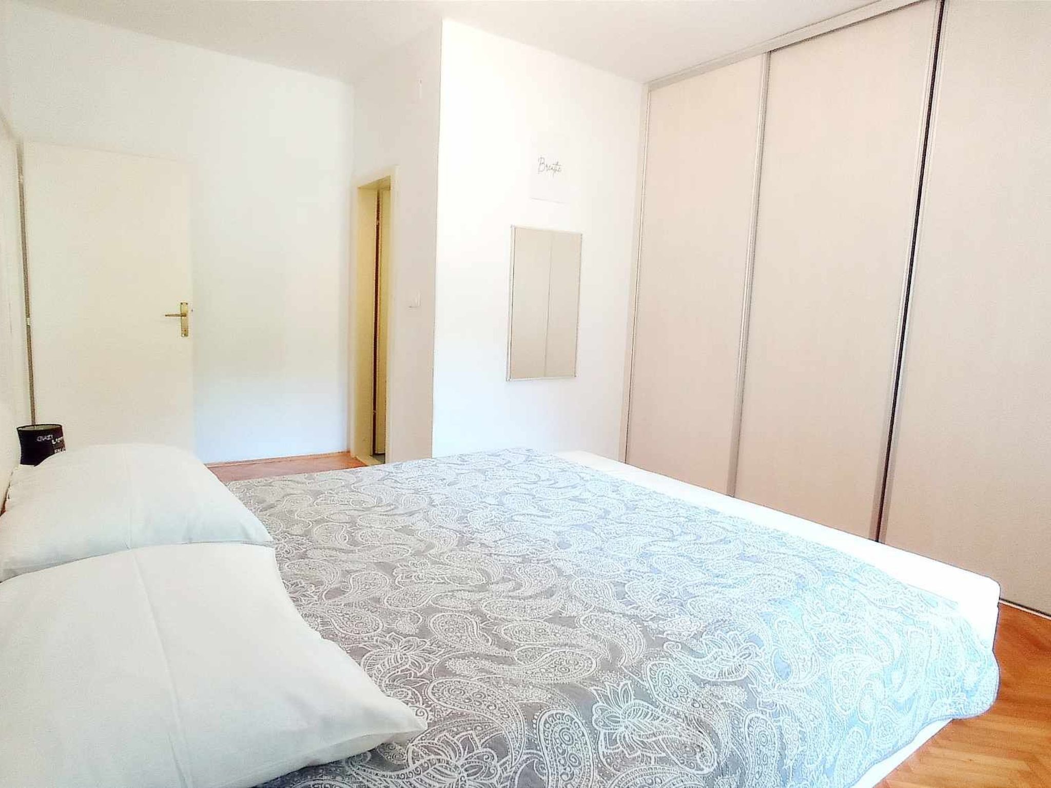 Wohnung mit Balkon-Image-tags.info