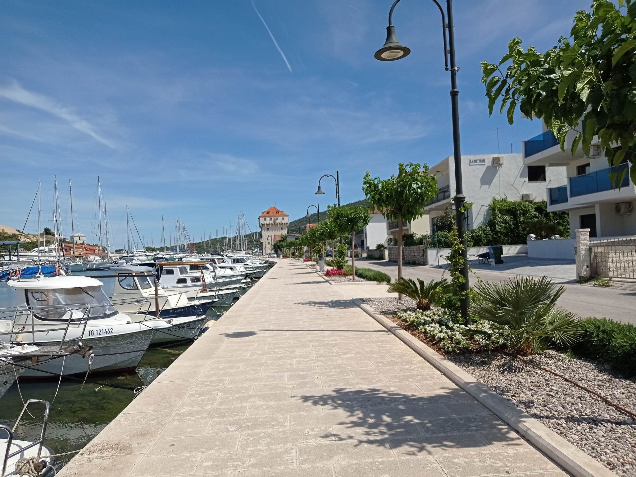 Wohnung mit Balkon-Image-tags.info