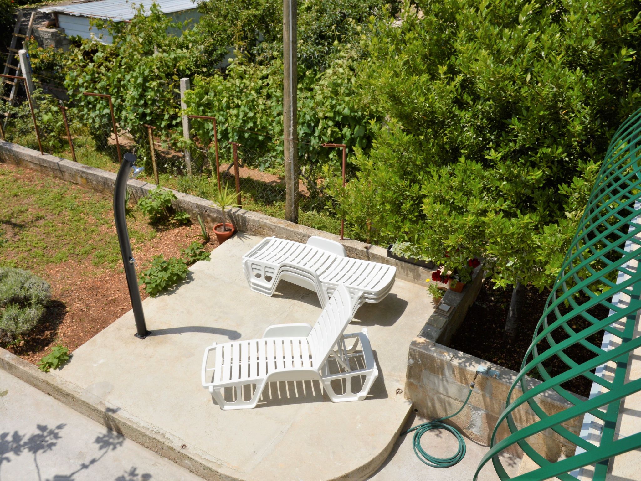 Schöne Wohnung in Poljica mit privatem Parkplatz-Drinnen