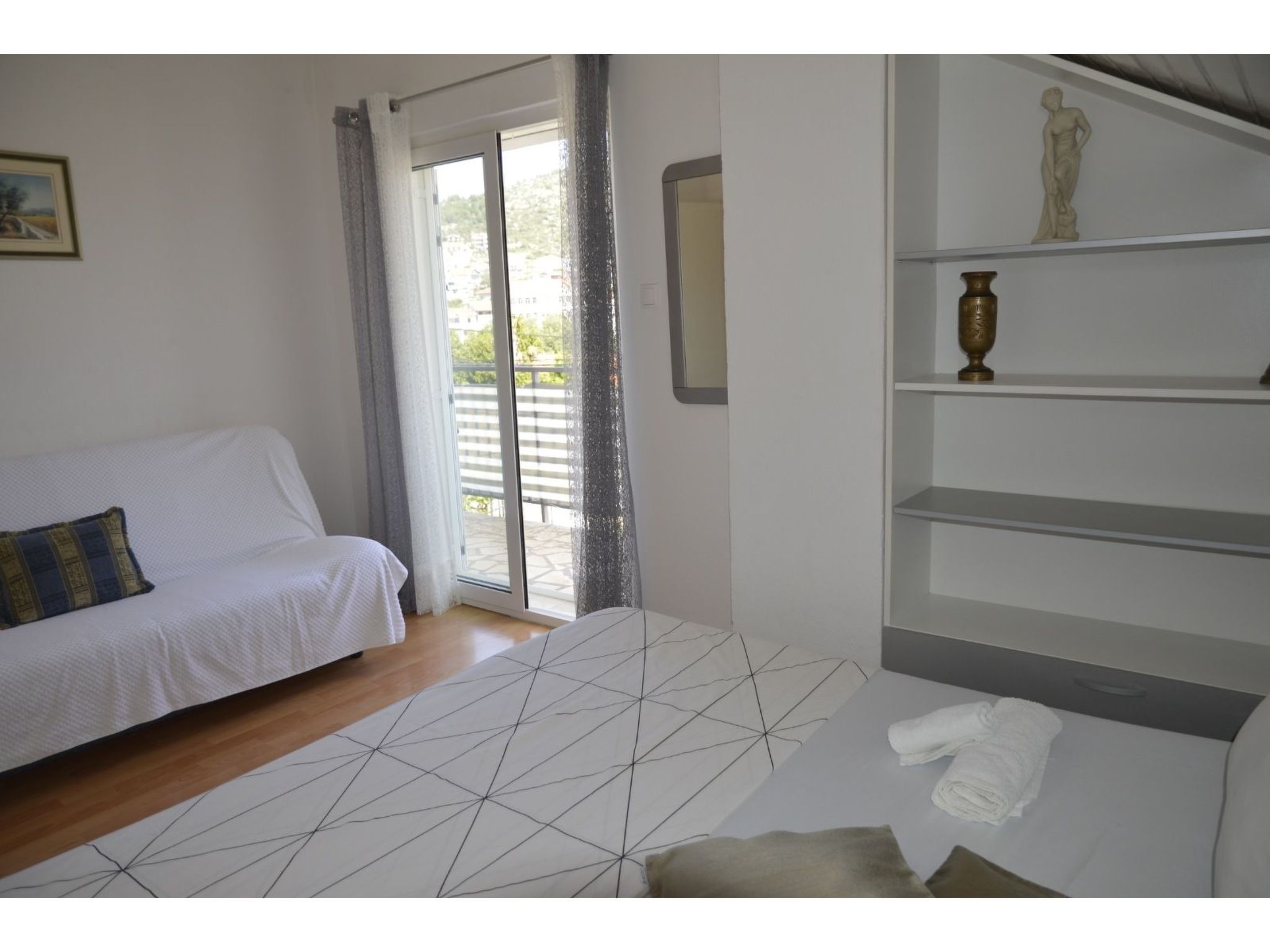 Geräumige Wohnung mit Meerblick-Image-tags.info