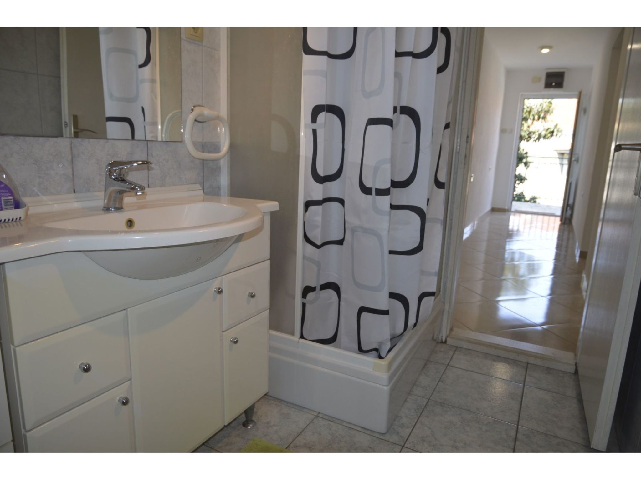 Geräumige Wohnung mit Meerblick-Image-tags.info