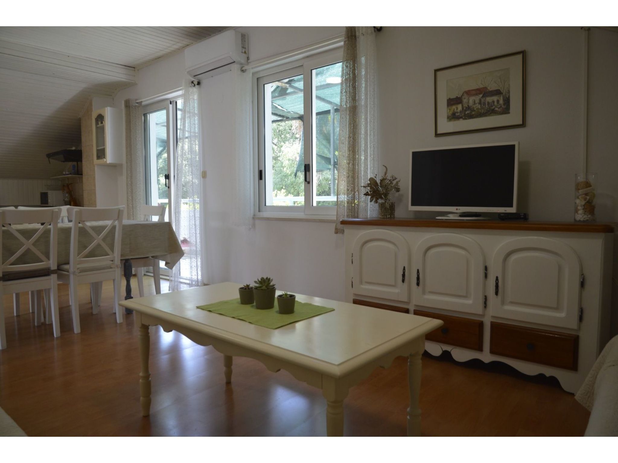 Geräumige Wohnung mit Meerblick-Image-tags.info