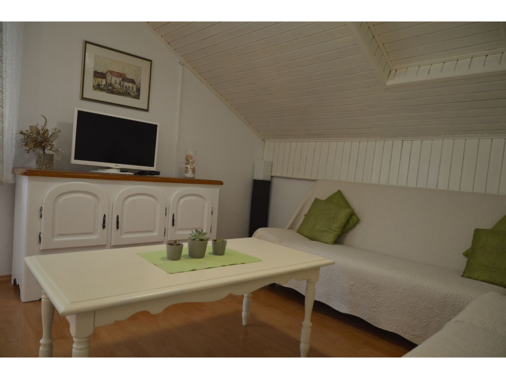 Geräumige Wohnung mit Meerblick-Image-tags.info