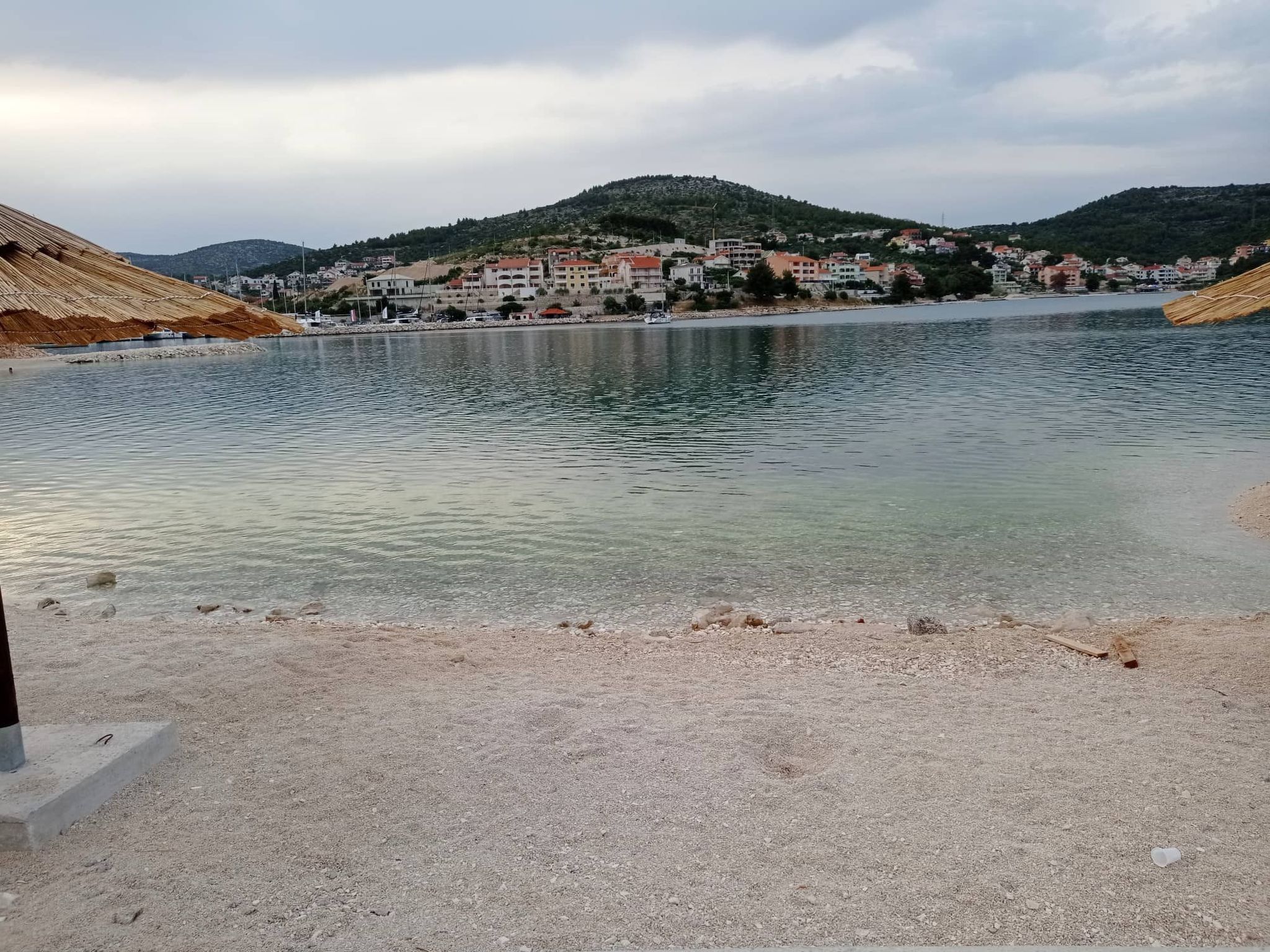 Geräumige Wohnung mit Meerblick-Image-tags.info