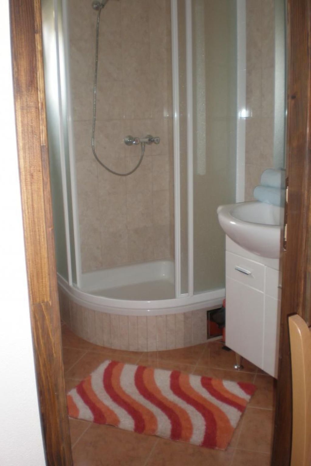 Apartment mit Balkon-Image-tags.info