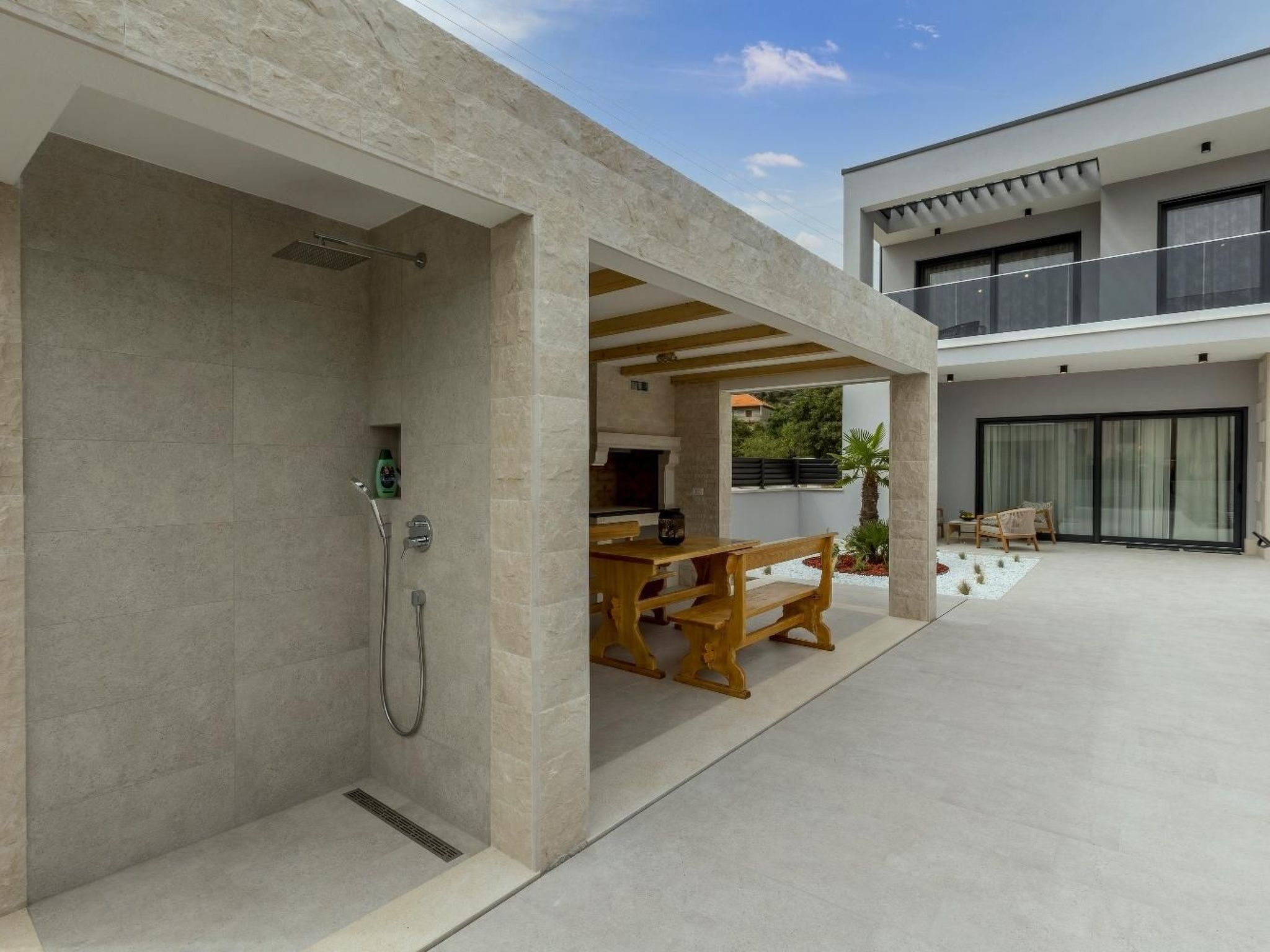 Villa Diana, modern gestaltet, in Dograde-Binnen