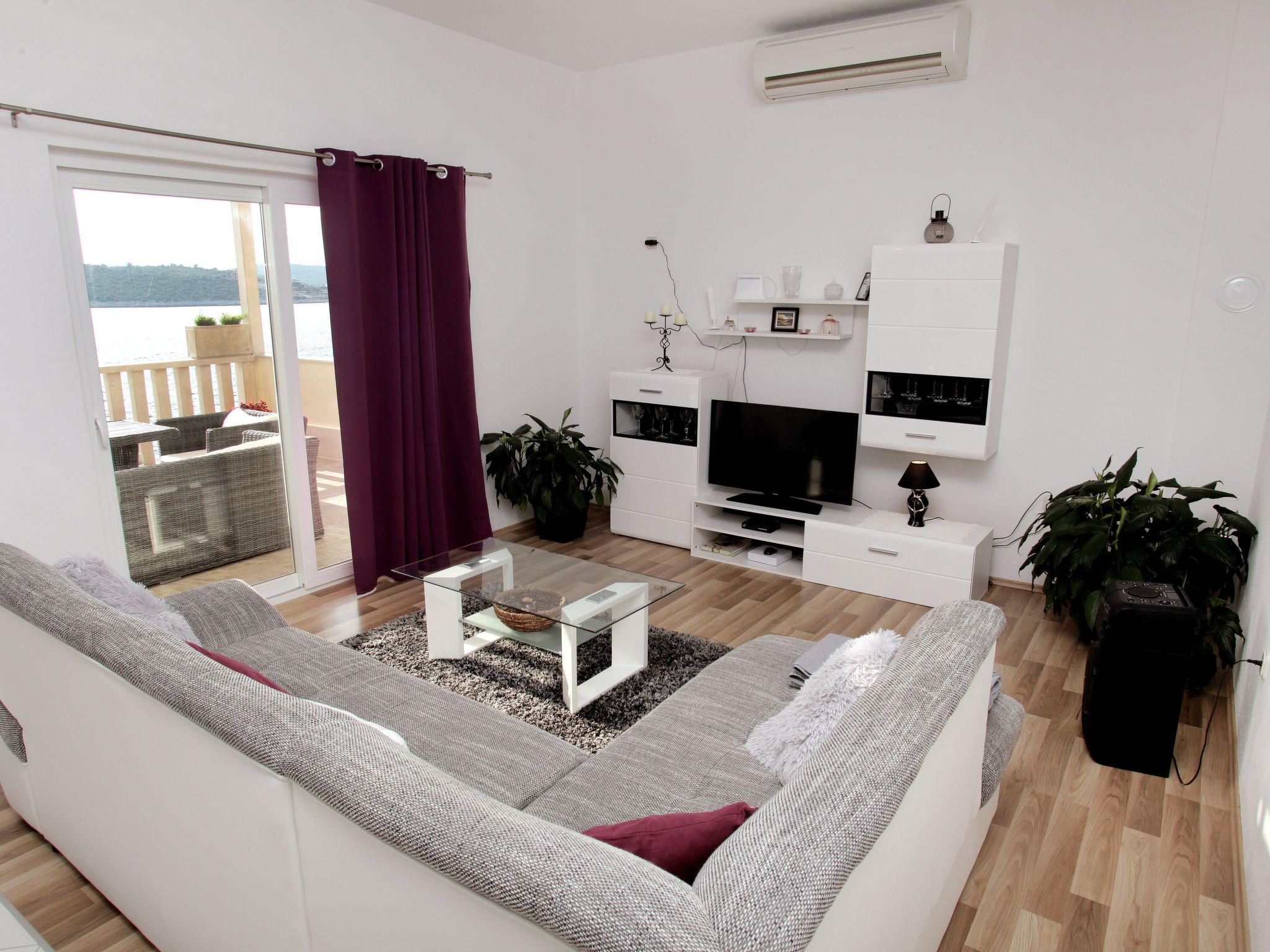 Gemütliches Ferienhaus Anamarija-Drinnen