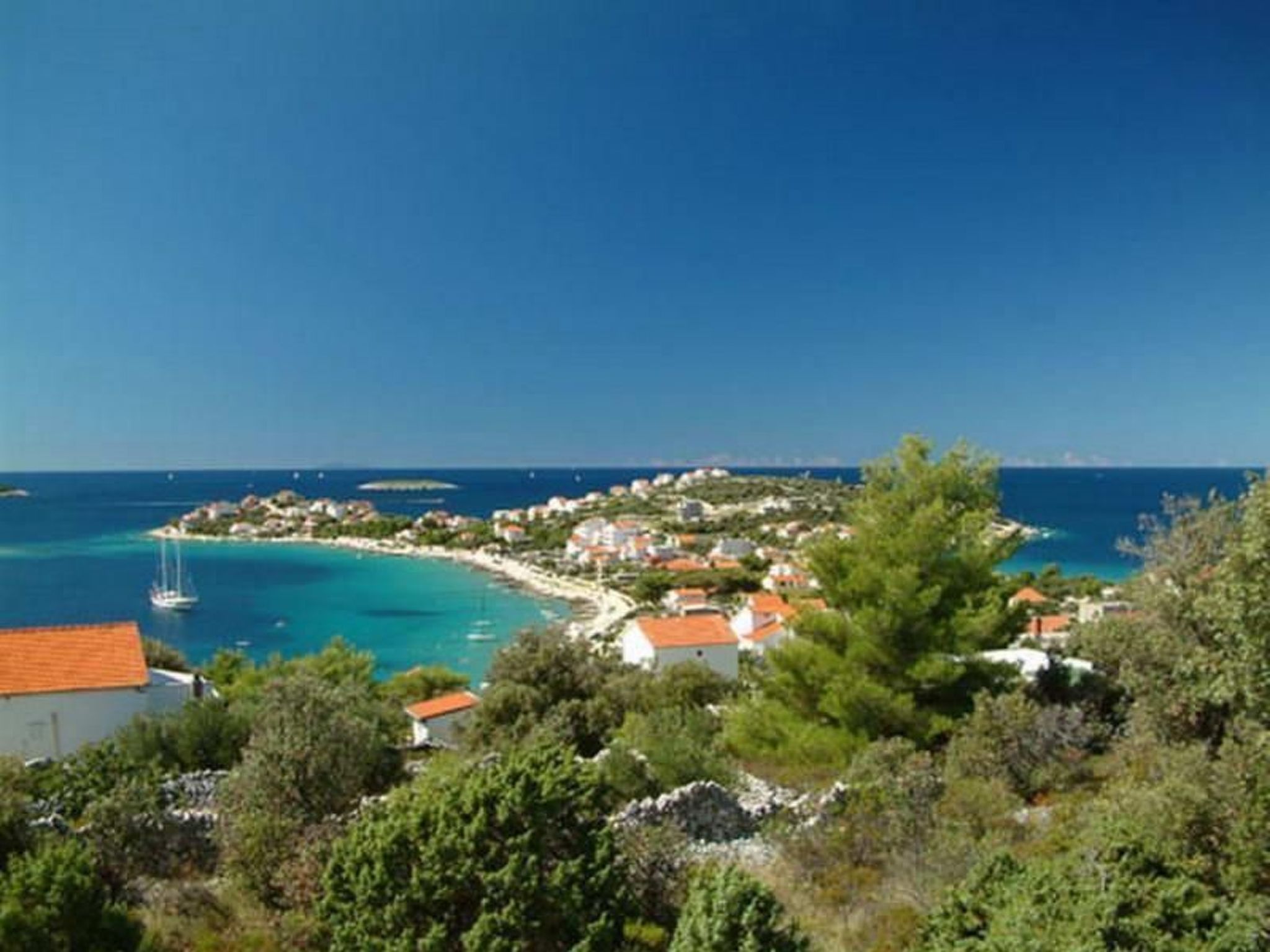 Villa Elena mit Pool, nur 60 Meter zum Meer-Binnen