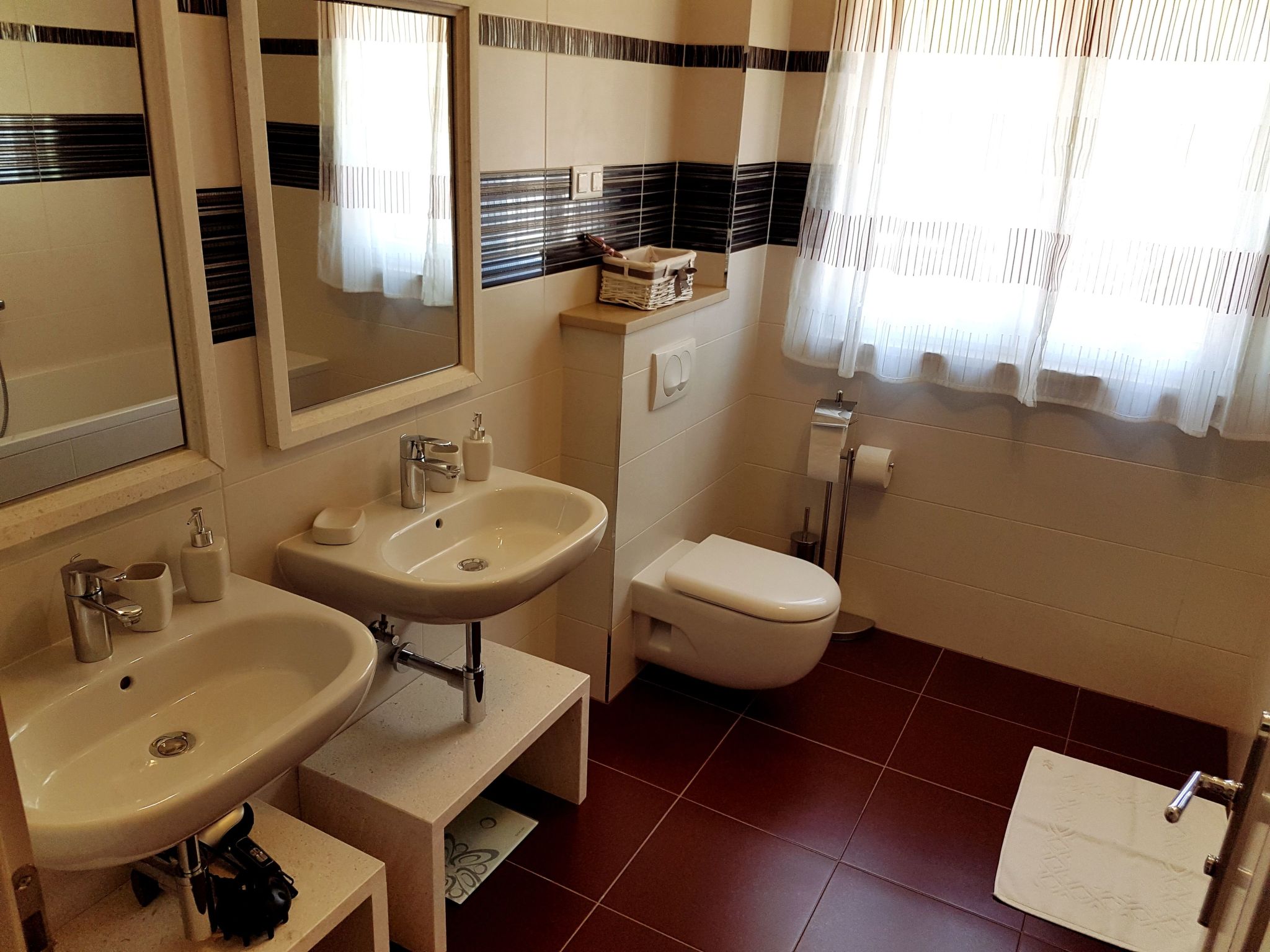 Villa Elena mit Pool, nur 60 Meter zum Meer-Binnen