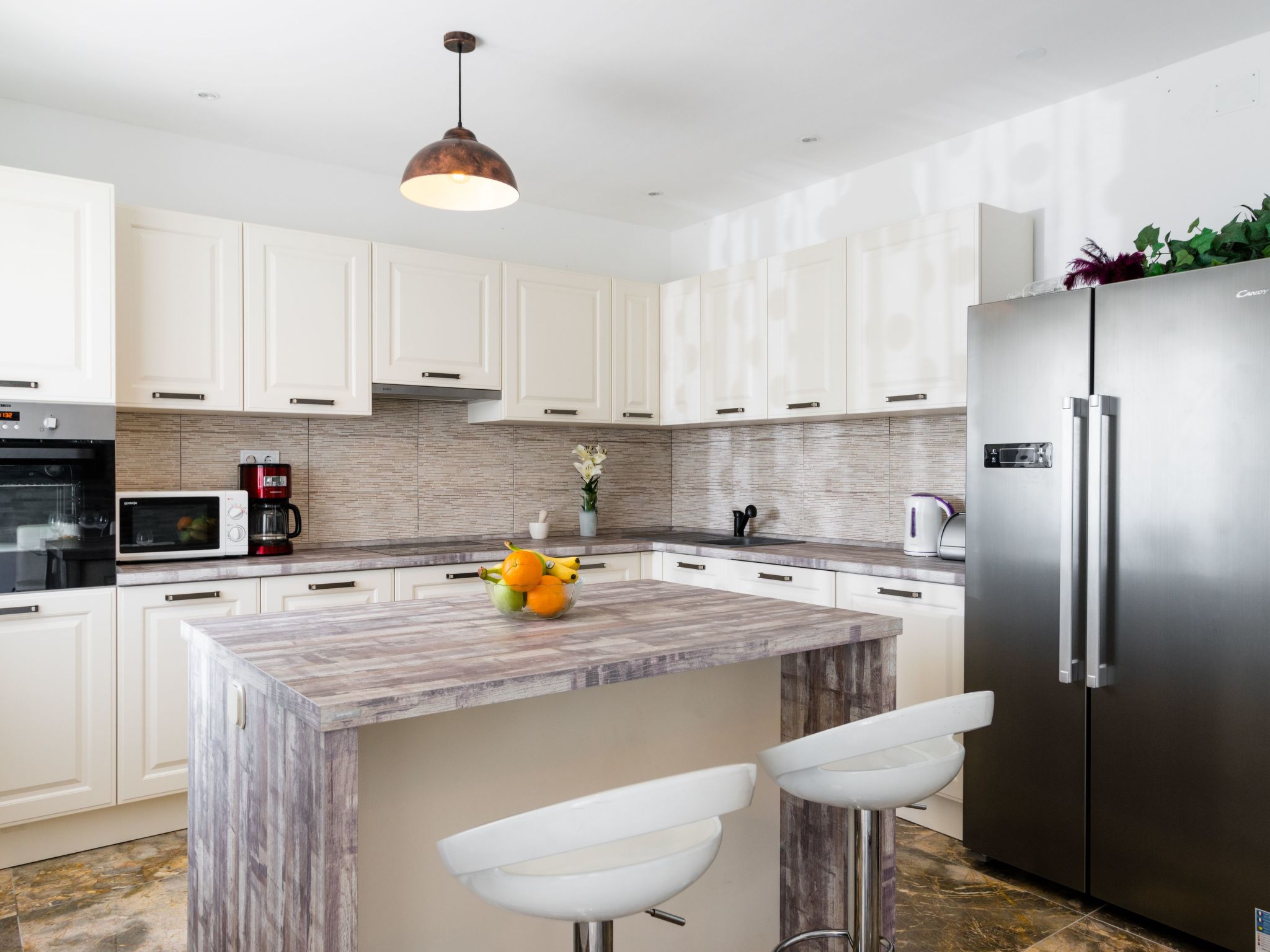 Seaside Villa Lara mit beheiztem Swimmingpool-Drinnen