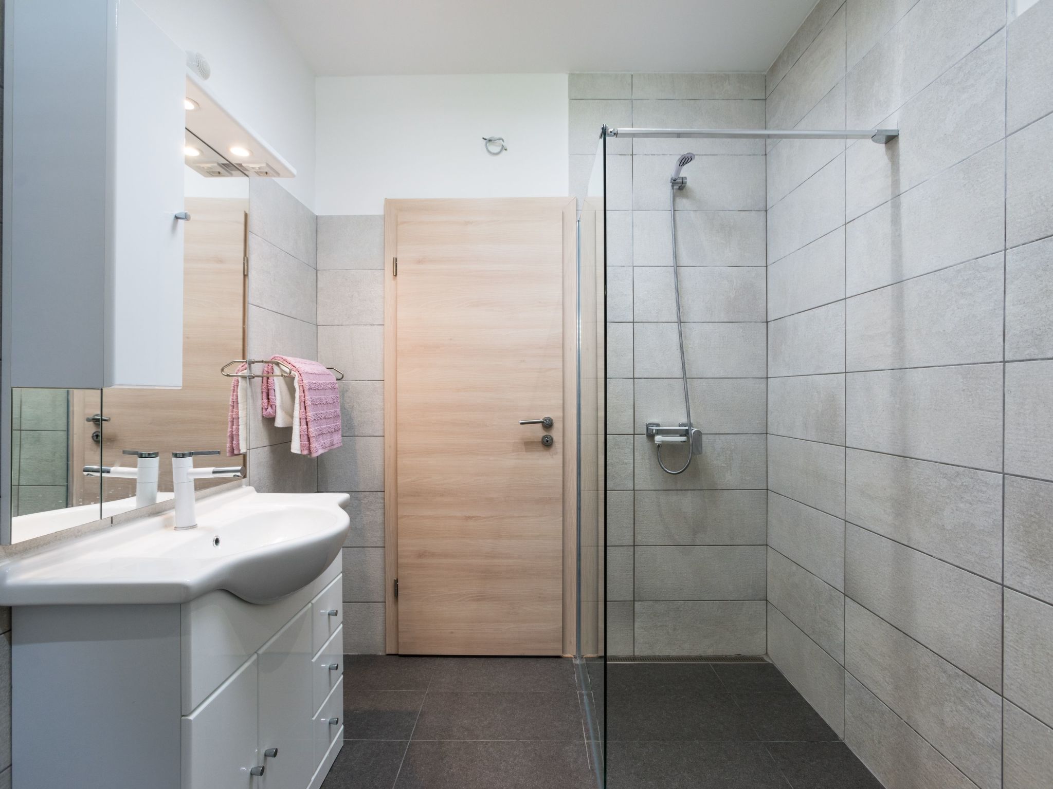 Seaside Villa Lara mit beheiztem Swimmingpool-Drinnen