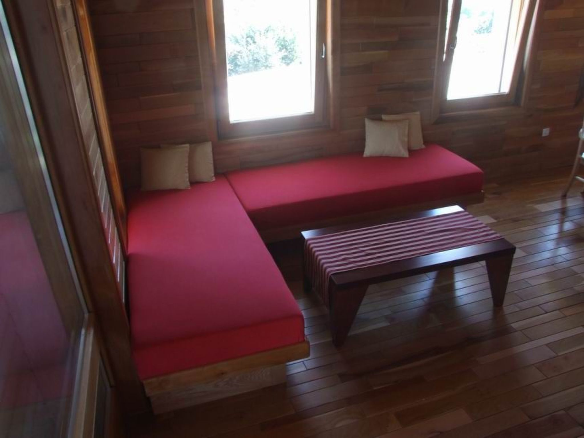 In Sevid mit Gemeinsamer Terrasse und Meerblick-Image-tags.info