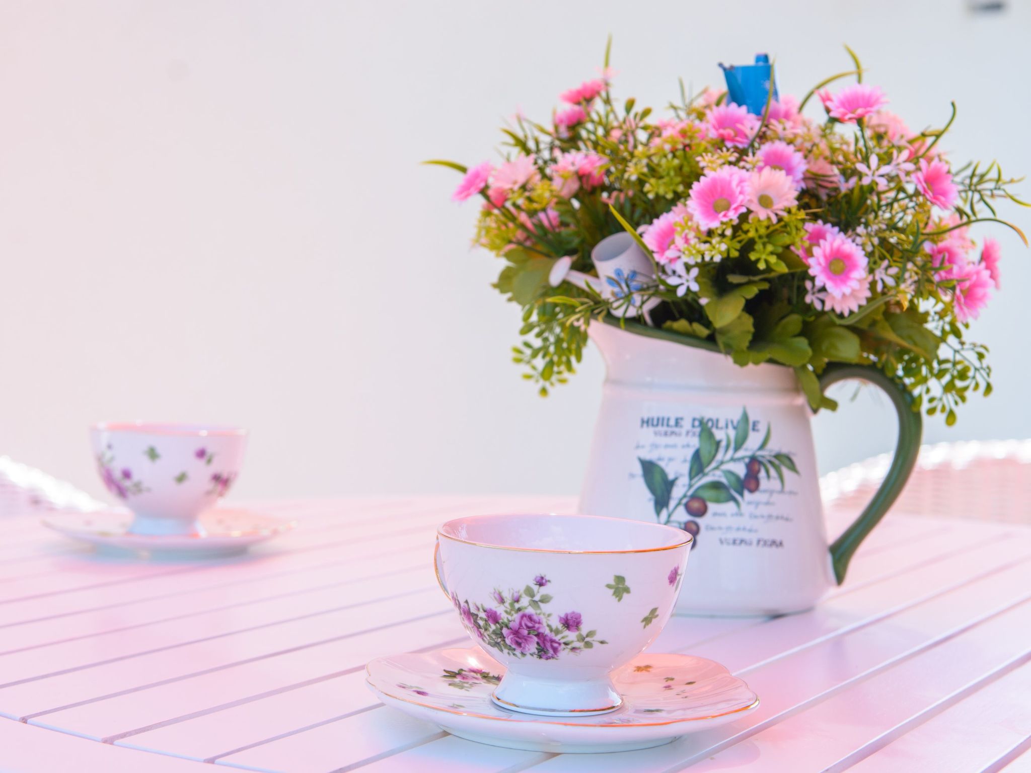 Hütte mit Garten, Grill und Terrasse-Drinnen