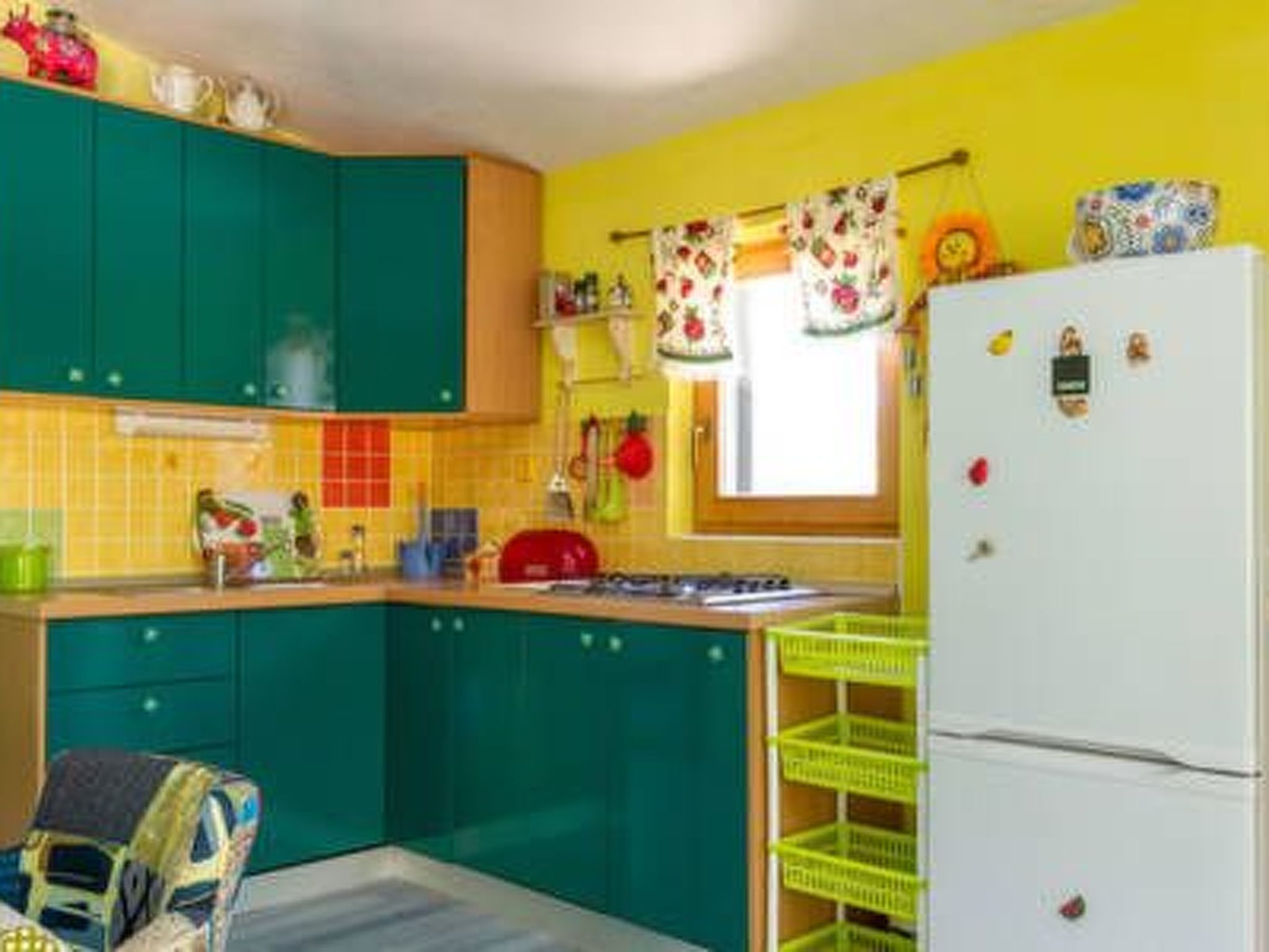 Hütte mit Garten, Grill und Terrasse-Drinnen