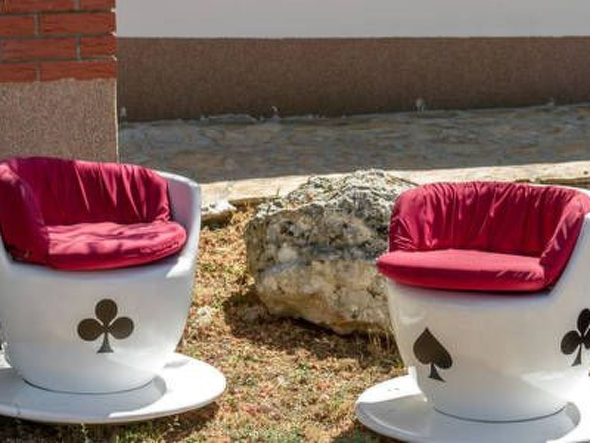 Hütte mit Garten, Grill und Terrasse-Drinnen