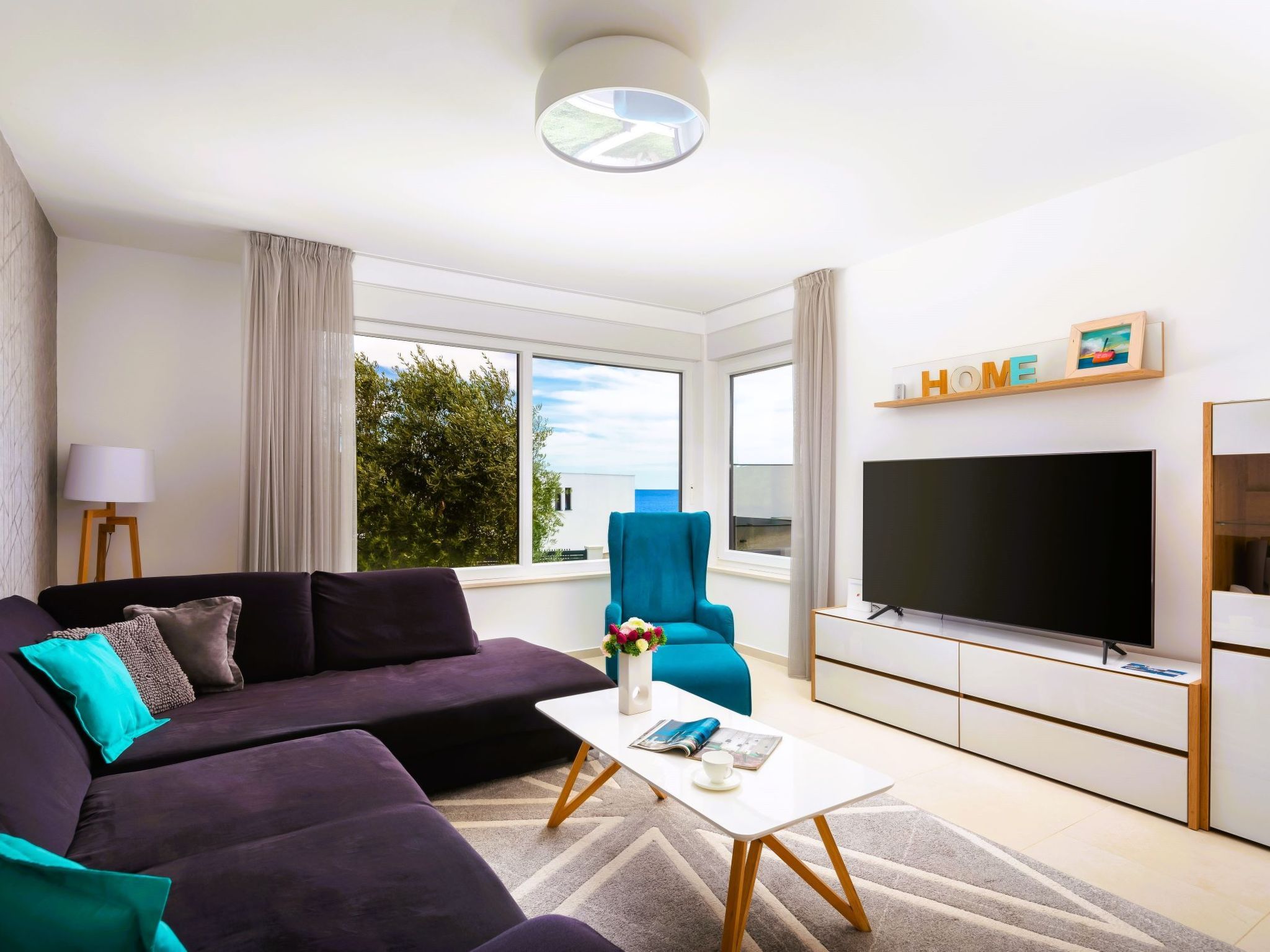 Luxuriöse Villa Dolce Vita direkt am Meer mit privatem Pool und Parkplatz-Inside