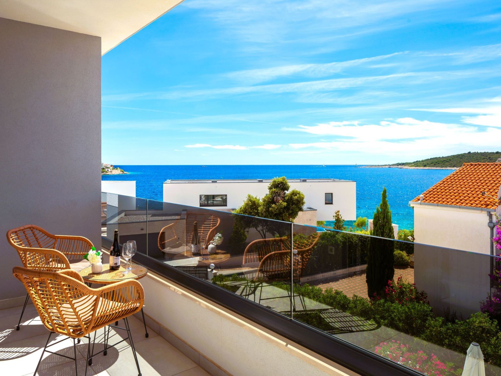 Maison Luxuriöse Villa Dolce Vita direkt am Meer mit privatem Pool und Parkplatz – photo, photo 53 sur 59