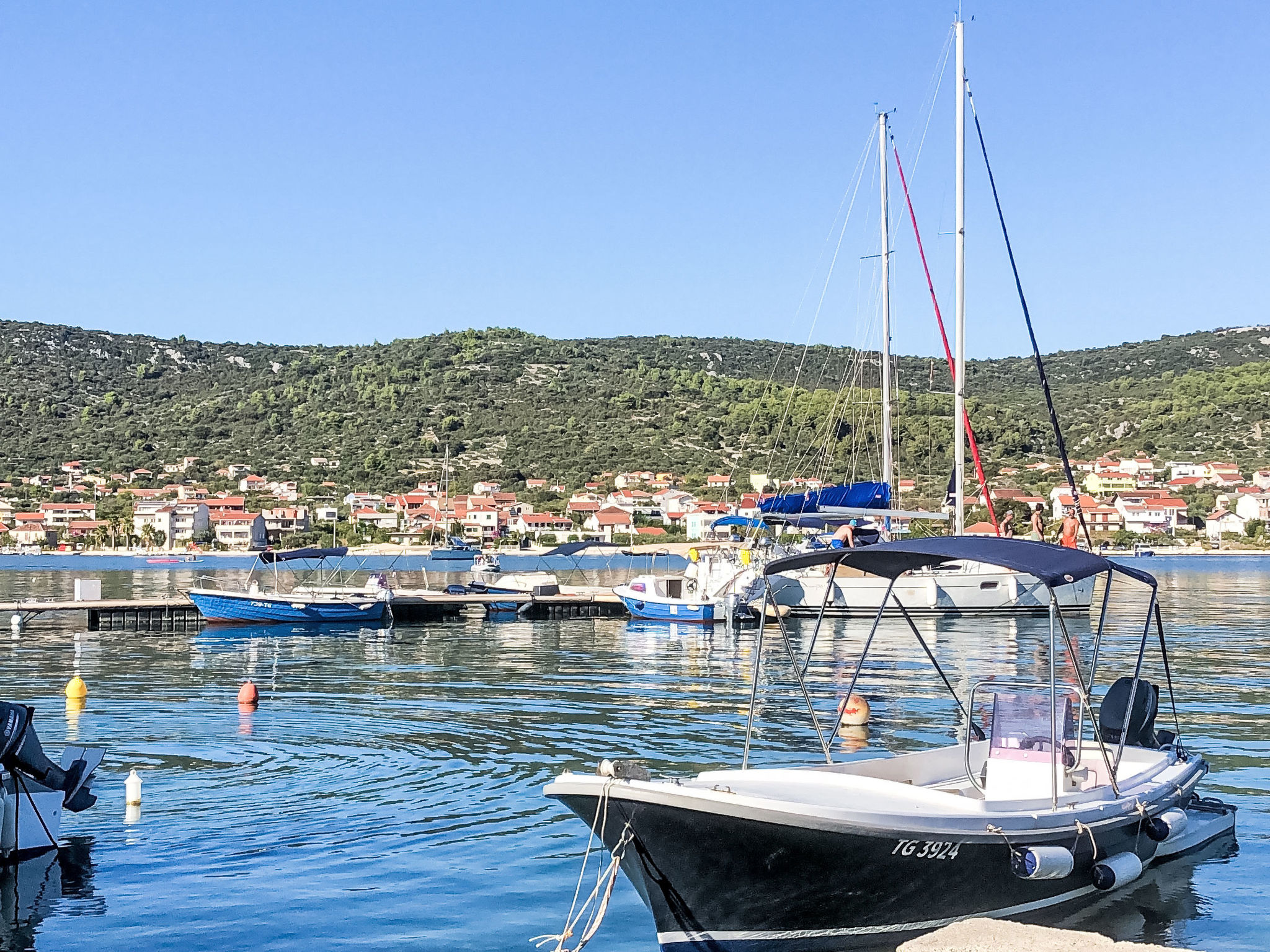 Idyllische, moderne Ferienwohnung direkt am Meer