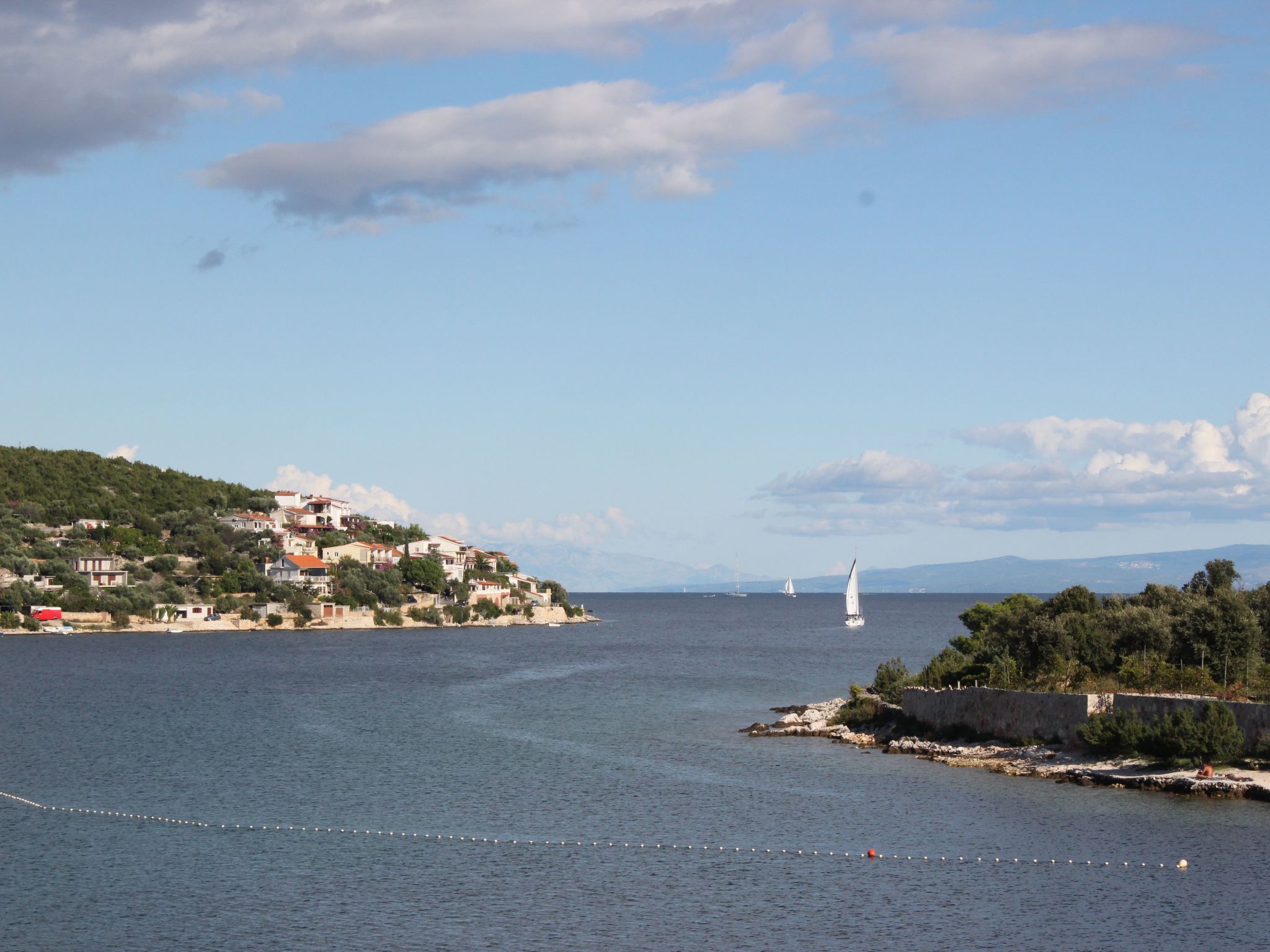 Idyllische, moderne Ferienwohnung direkt am Meer